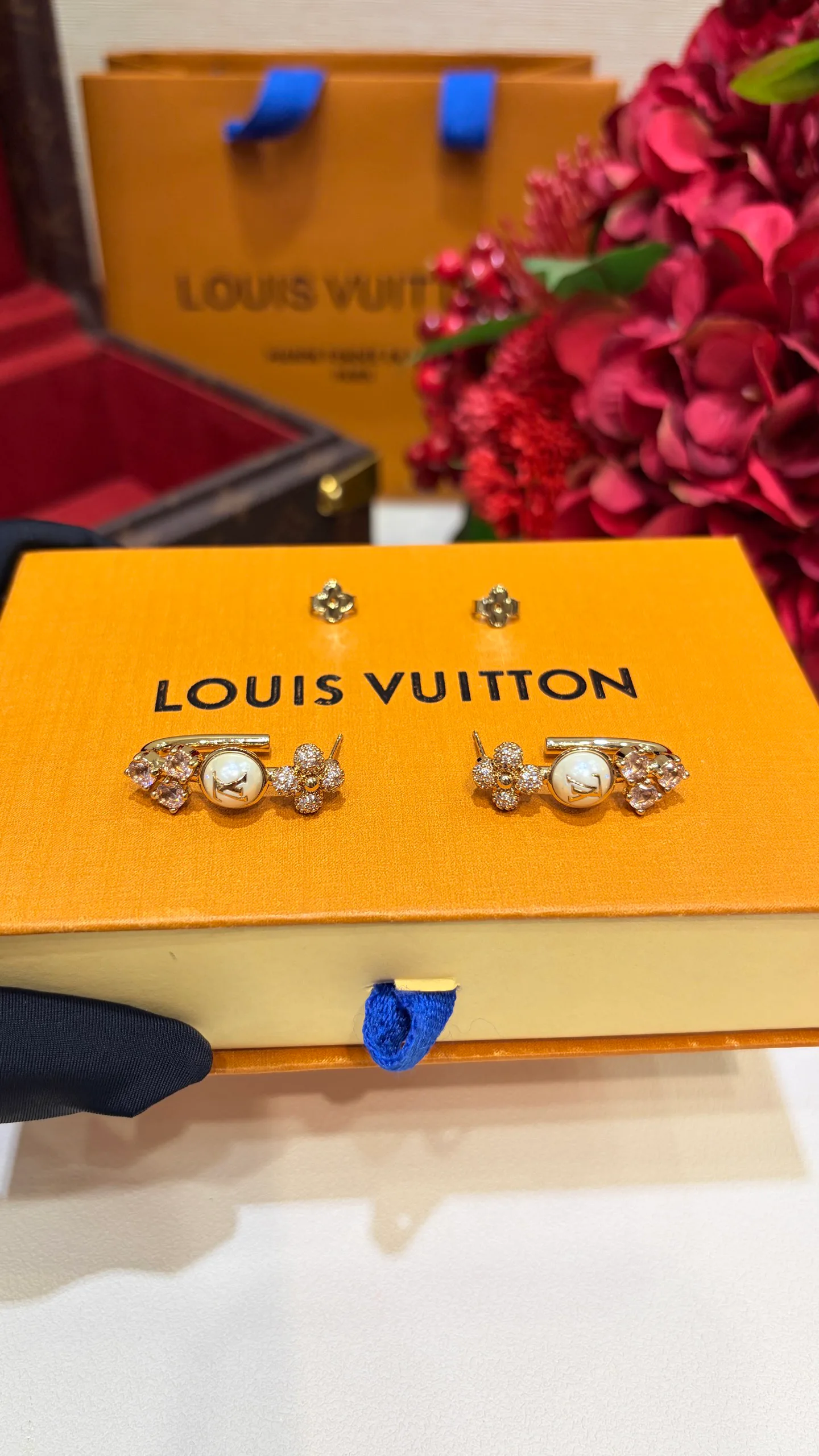Jewelry LOUIS VUITTON 18504621