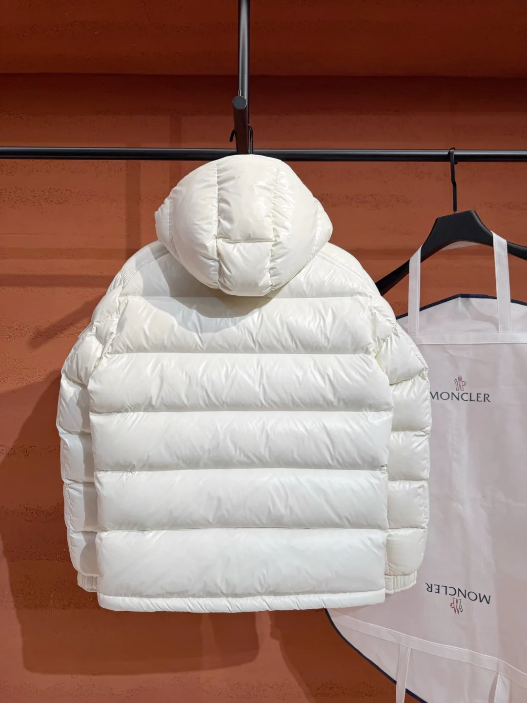 Men's Jackets And Down Jackets MONCLER 18048530
