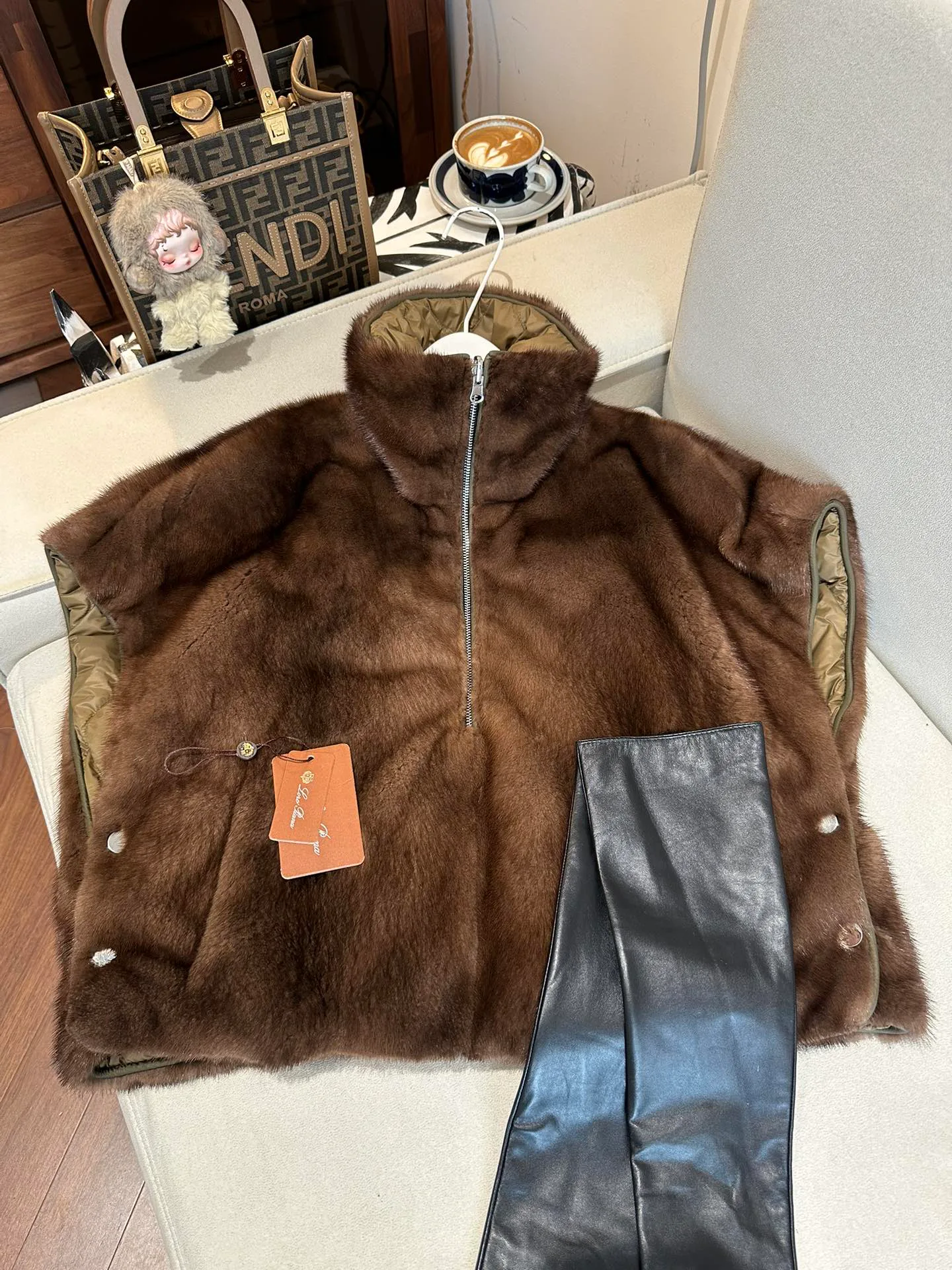 Women's Fur Coats LORO PIANA 18536036