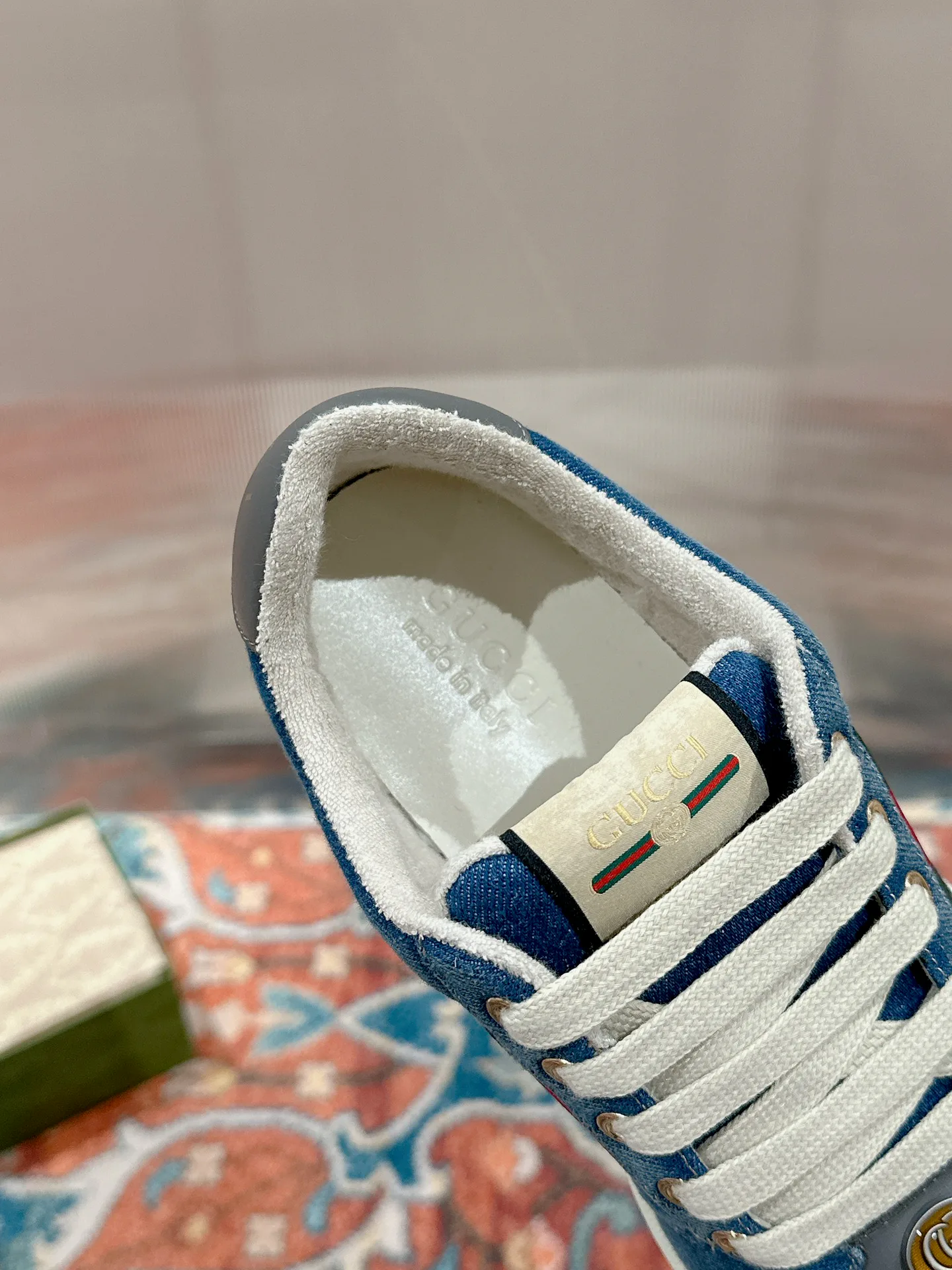Women's Sneakers GUCCI 17956679