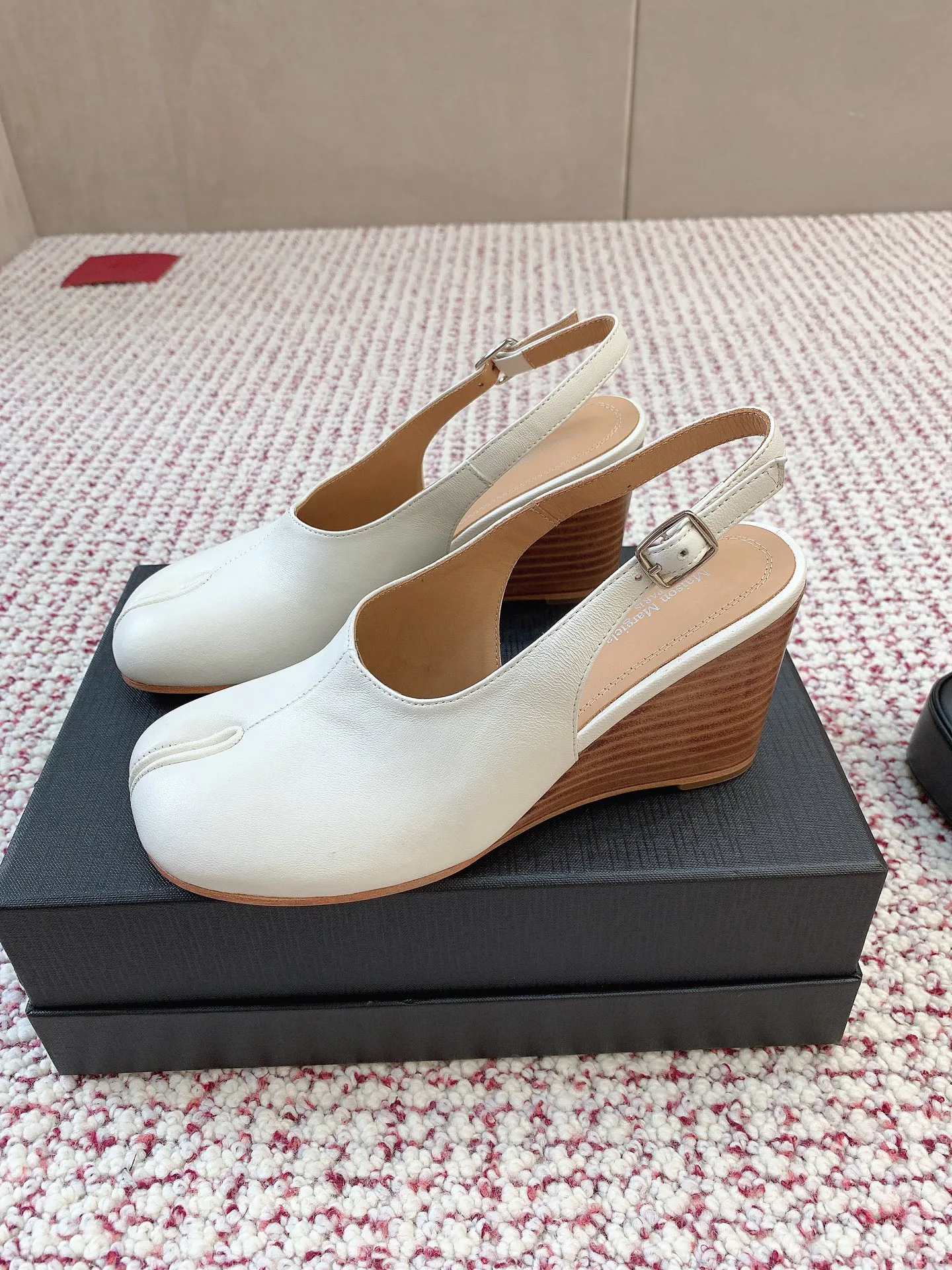 Women's Heels MAISON MARGIELA 18268490