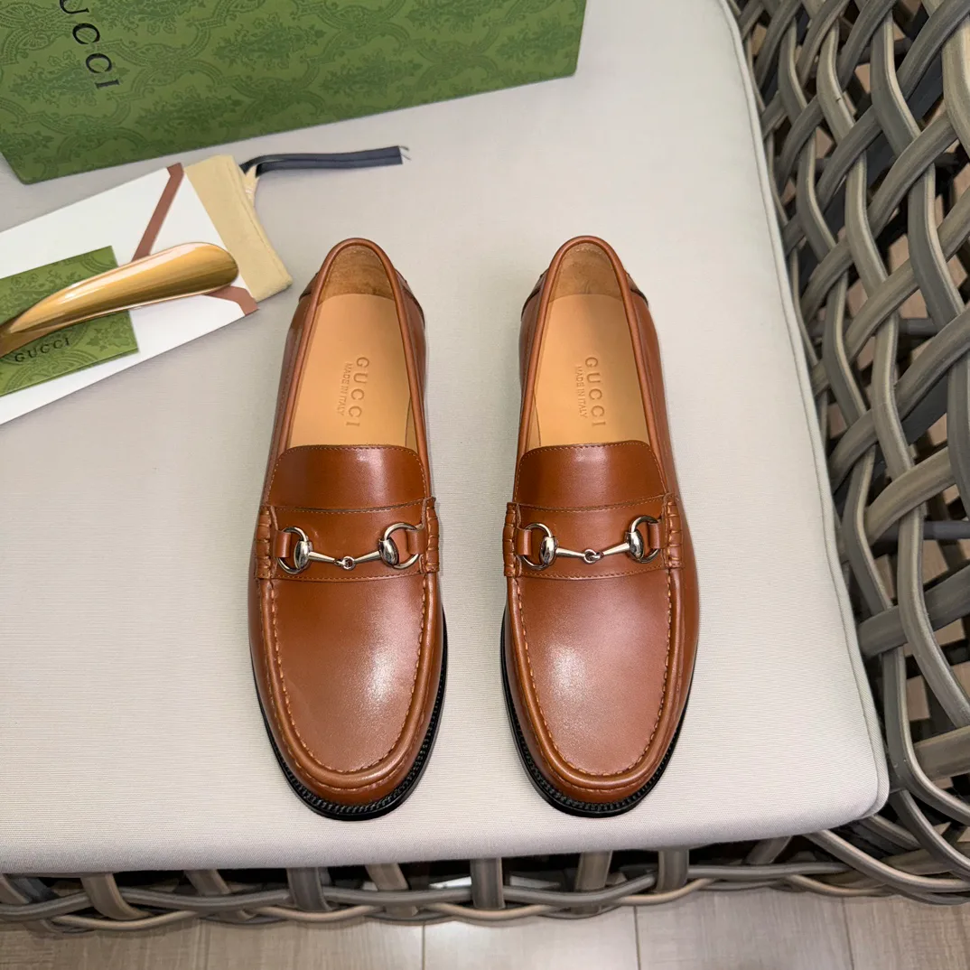 Men's Loafers And Dress Shoes GUCCI 17576631