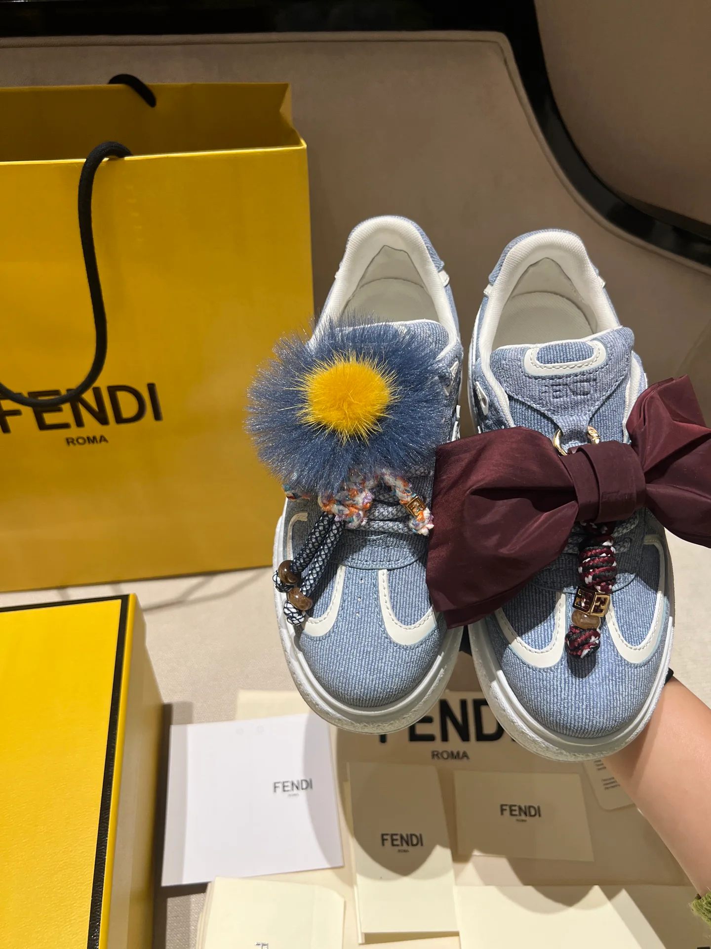 Women's Sneakers FENDI 18020690