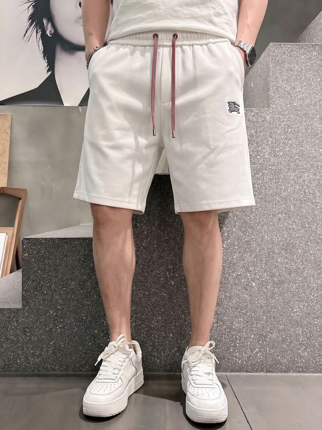 Men's Shorts BURBERRY 18246591
