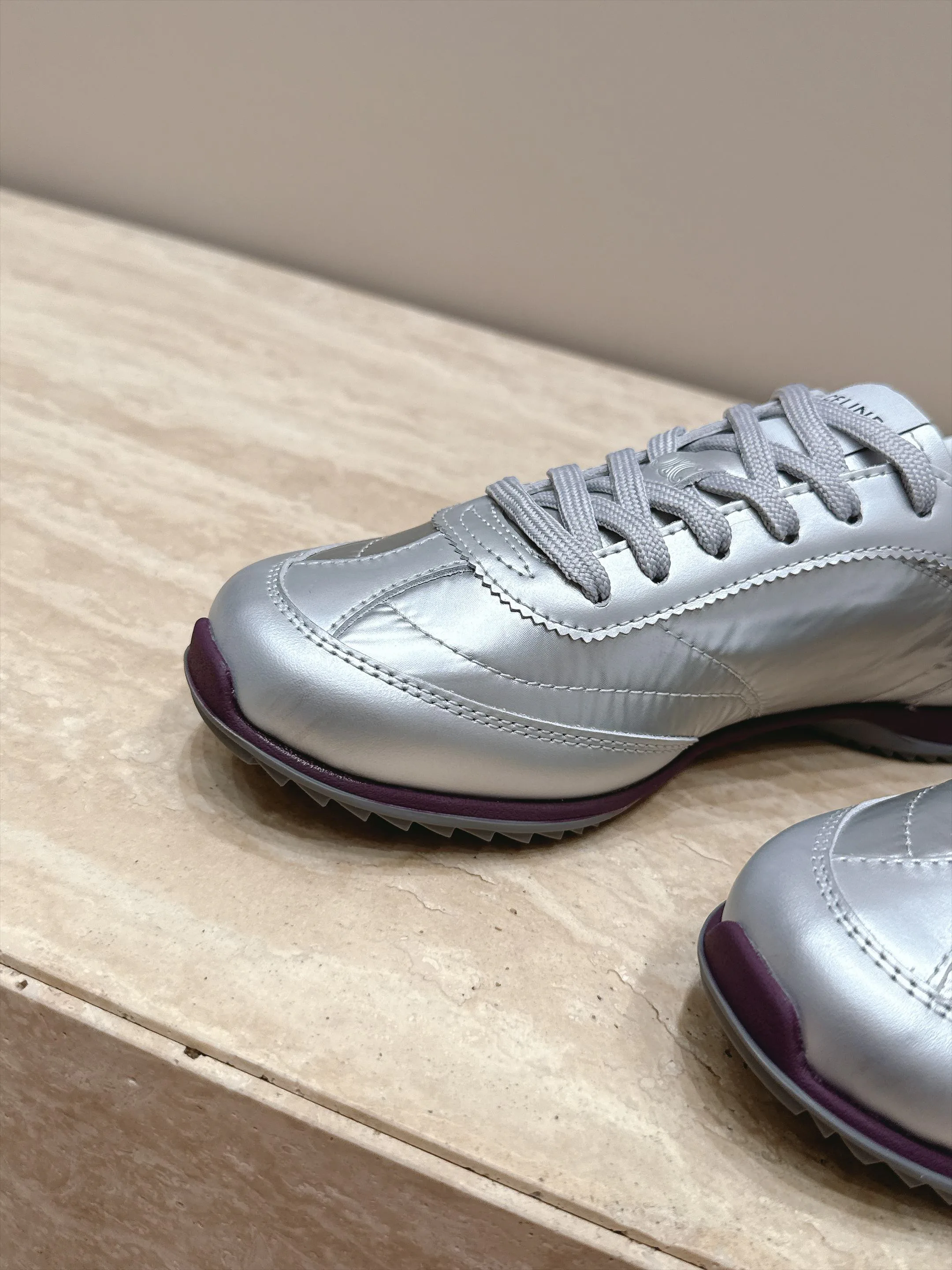 Women's Sneakers CELINE 18420780