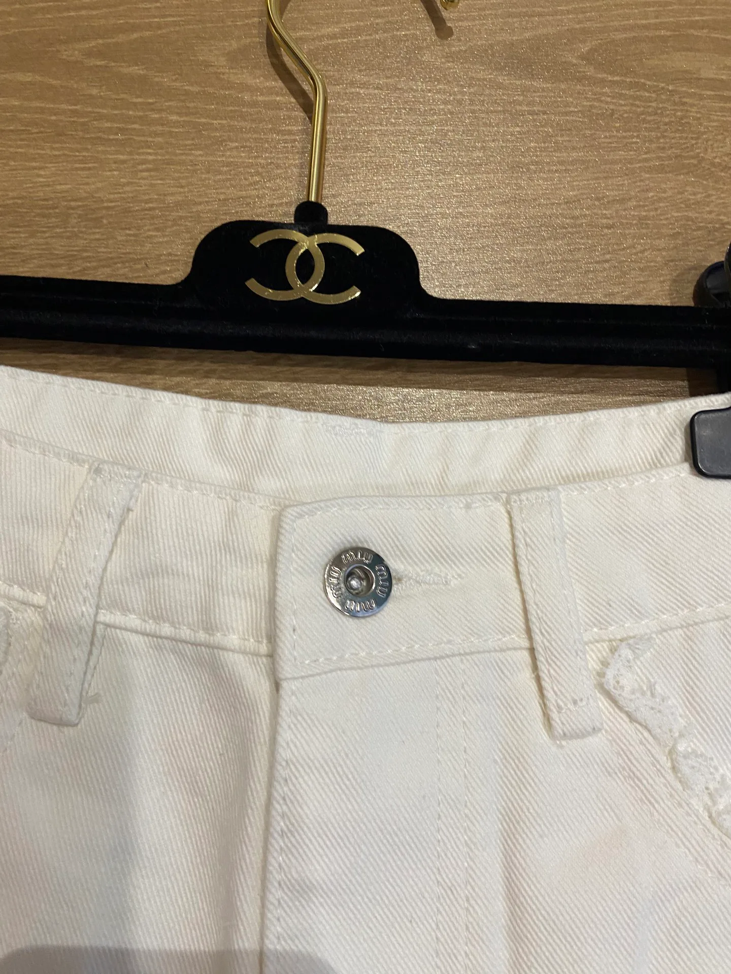 Women's Shorts MIU MIU 17222115