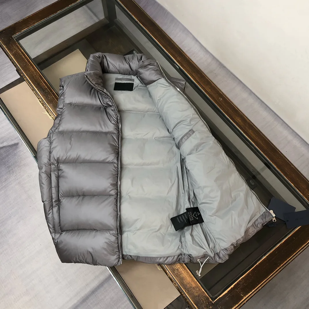 Men's Vests PRADA 18001998