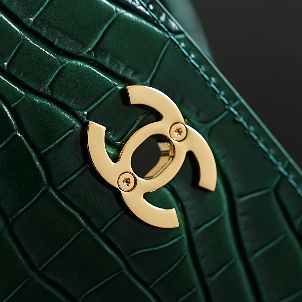 Классические Сумки Женские Chanel 18588799