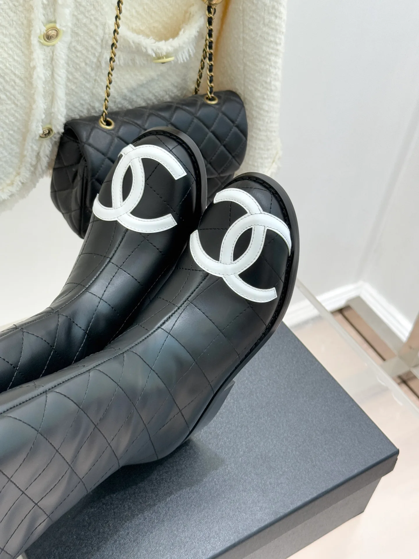 Women's Boots CHANEL 18154364