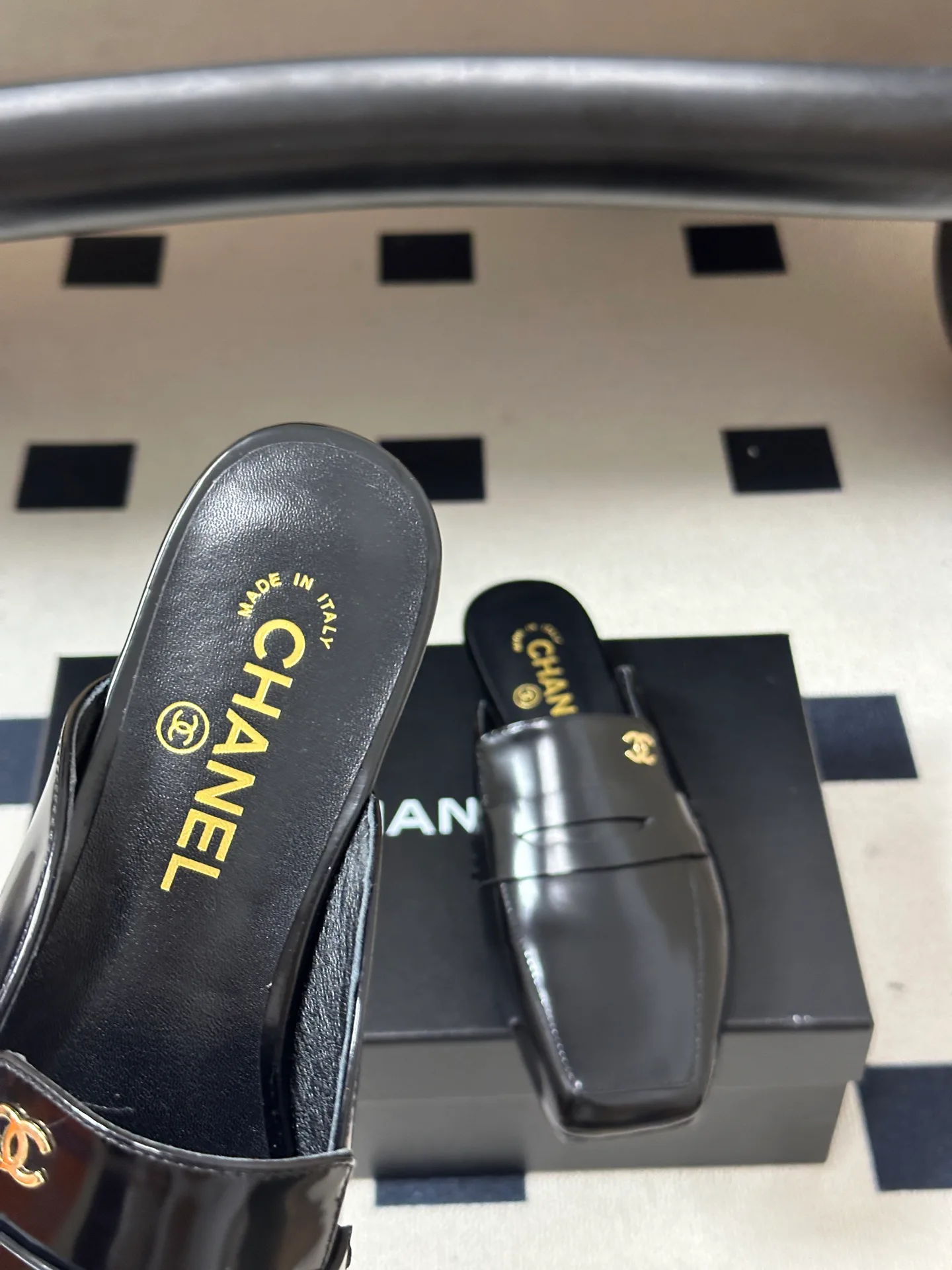 Women's Mules And Clogs CHANEL 18049698