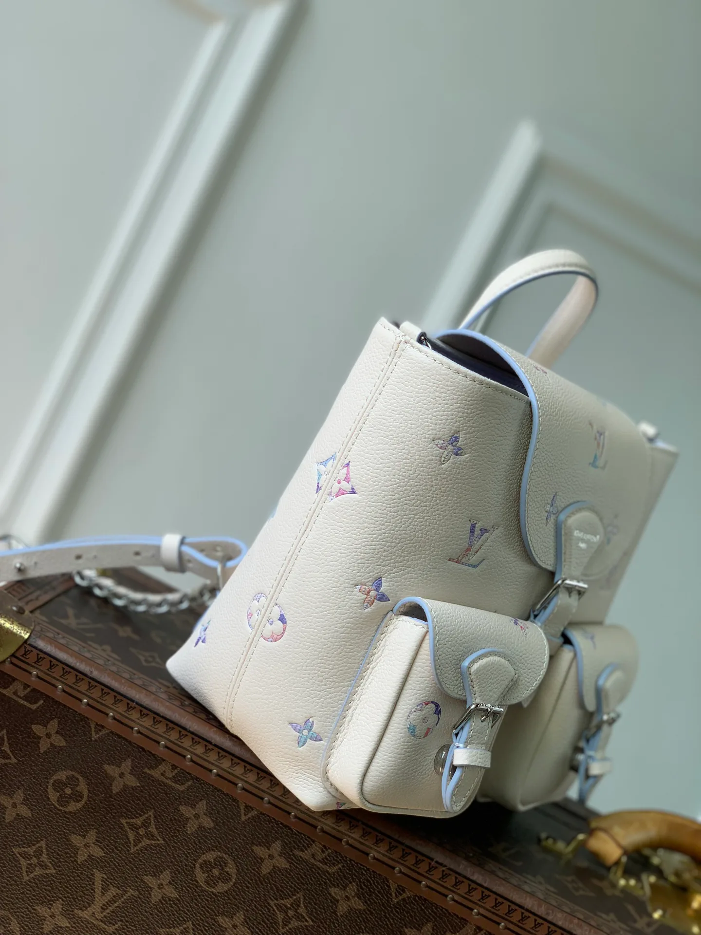 Women's Classic Handbags LOUIS VUITTON 18147478