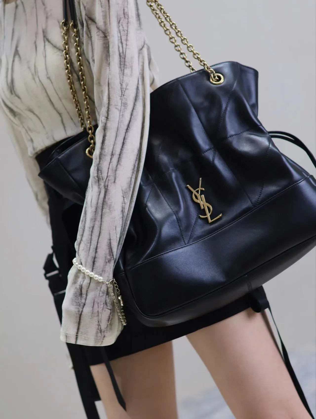 Women's Classic Handbags SAINT LAURENT 18005133