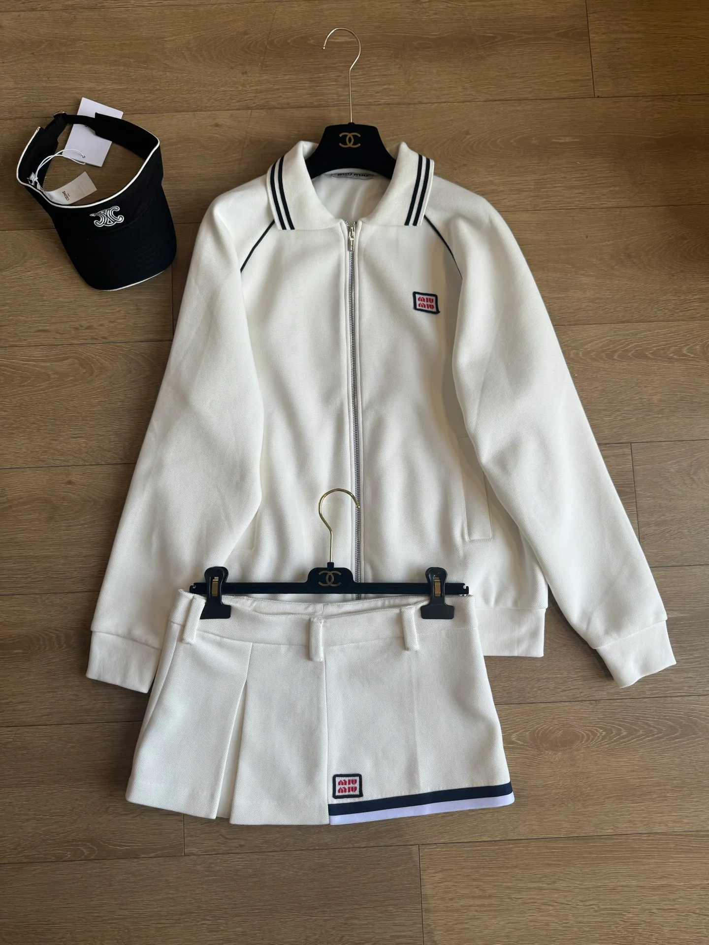 Women's Jackets And Down Jackets MIU MIU 17644238