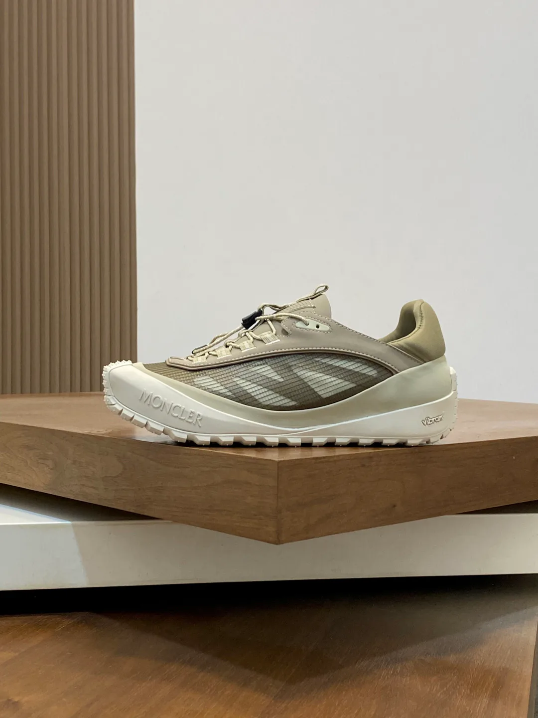 Men's Sneakers MONCLER 18118844