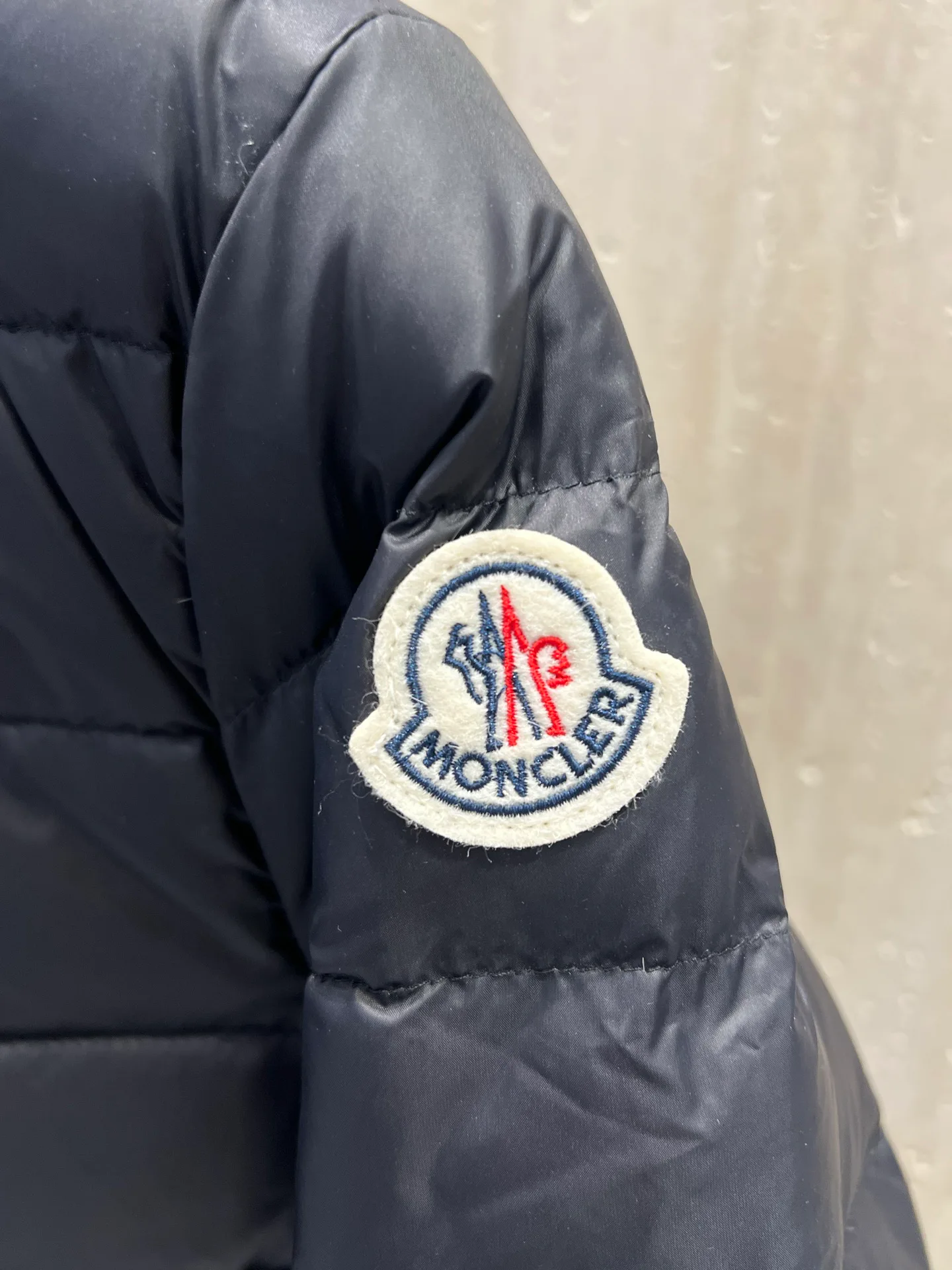 Women's Jackets And Down Jackets MONCLER 18212695