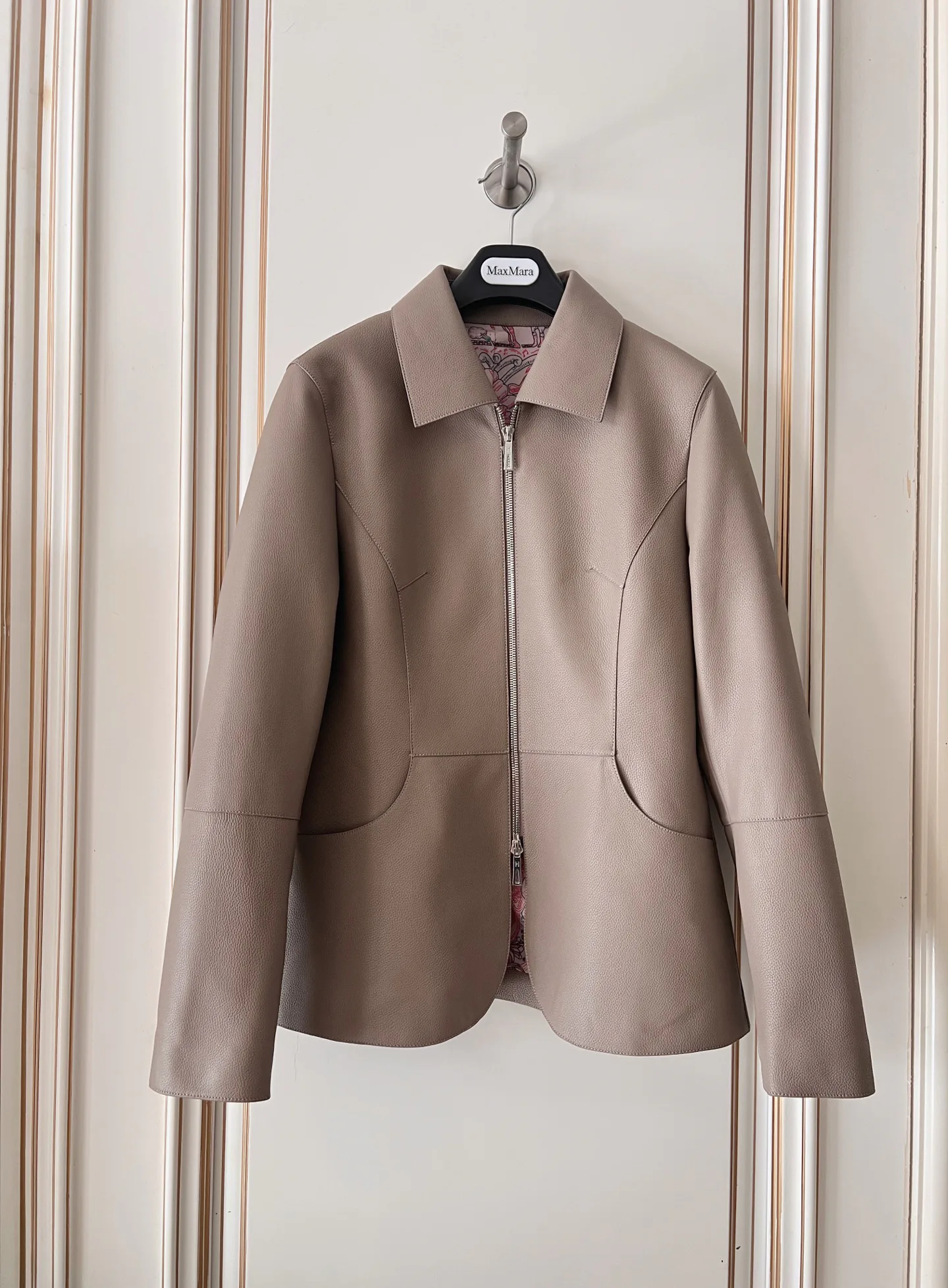 Women's Leather Jackets And Sheepskin Coats HERMES 18017096