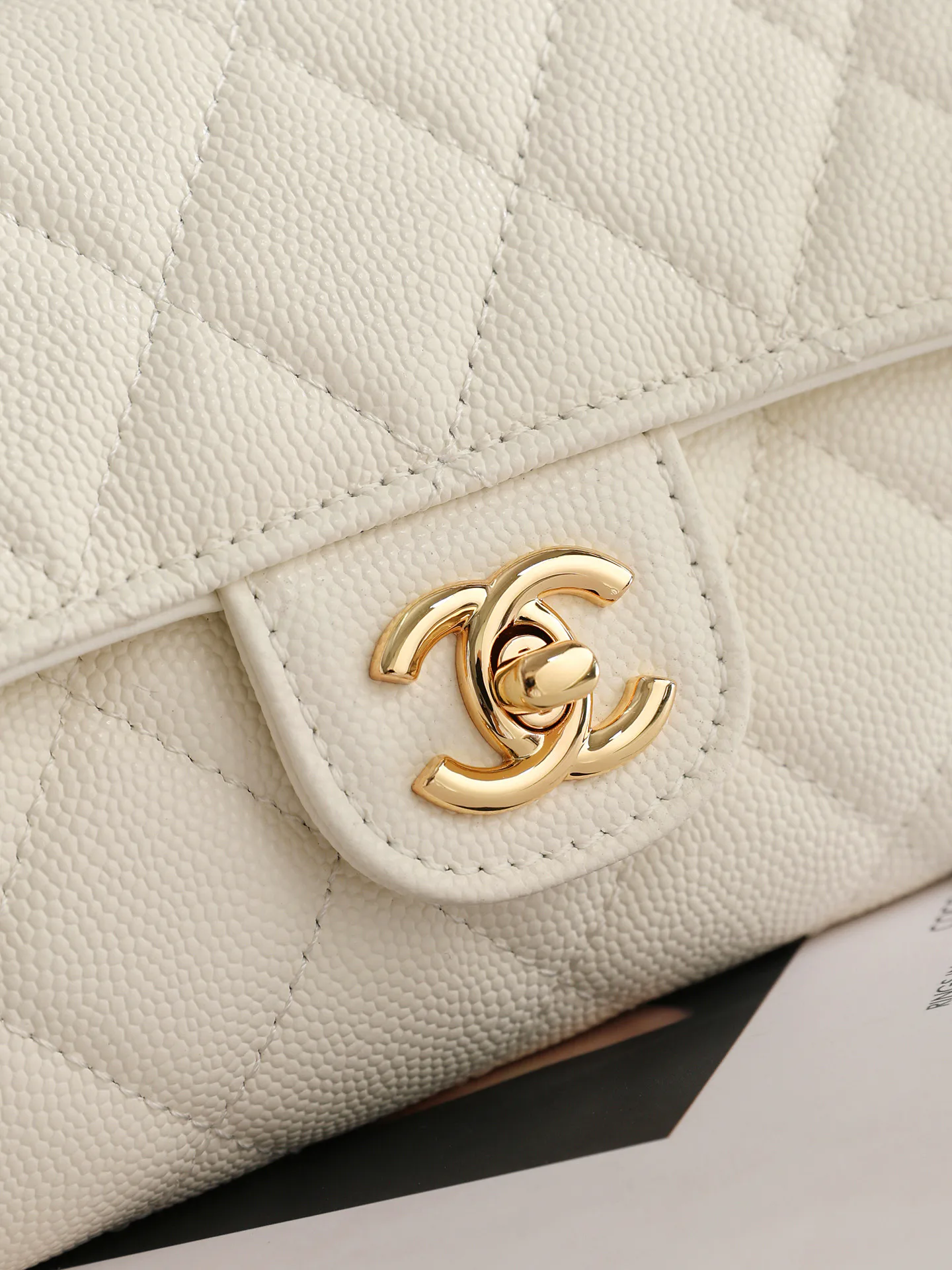 Women's Classic Handbags CHANEL 18000335