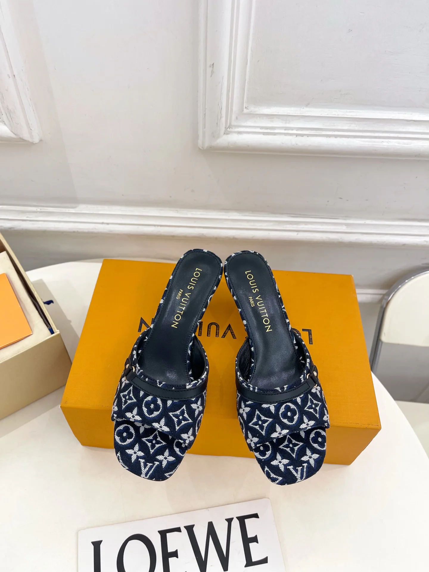 Women's Mules And Clogs LOUIS VUITTON 17506941