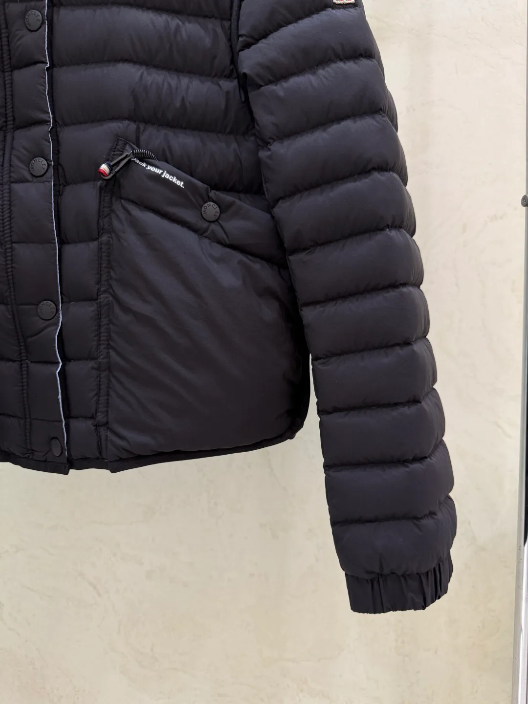 Women's Jackets And Down Jackets MONCLER 17918894