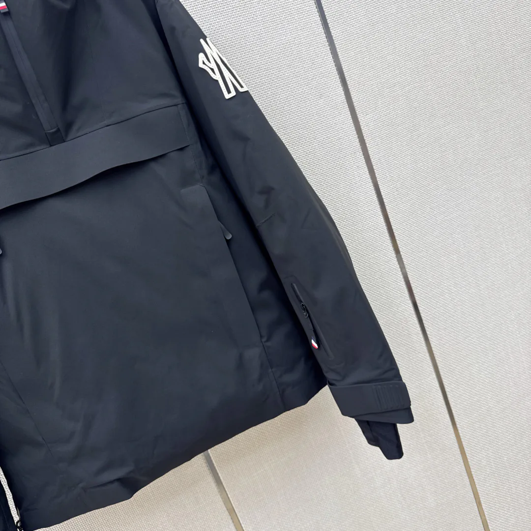 Men's Jackets And Down Jackets MONCLER 18106105
