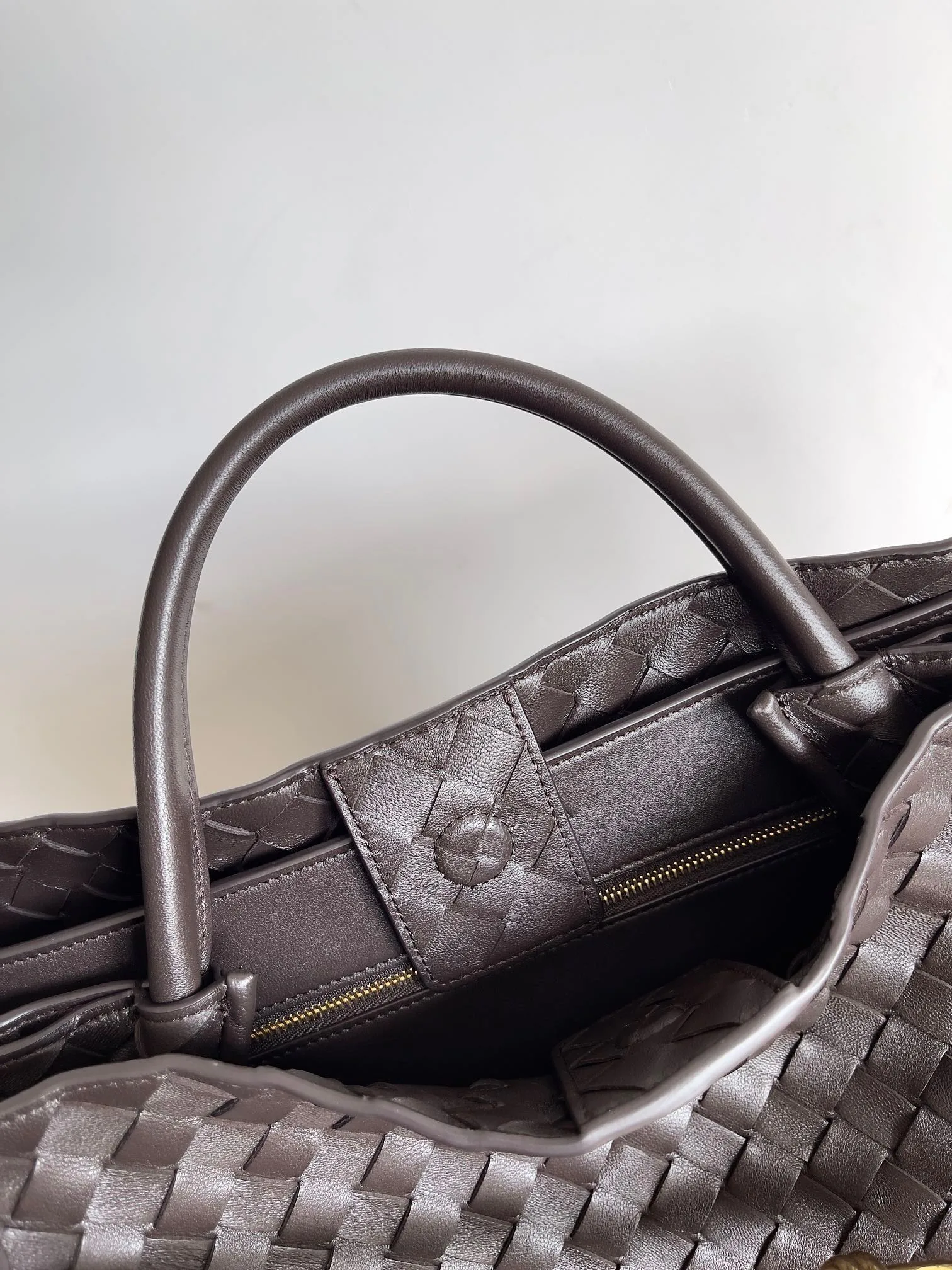 Women's Classic Handbags BOTTEGA VENETA 17972836