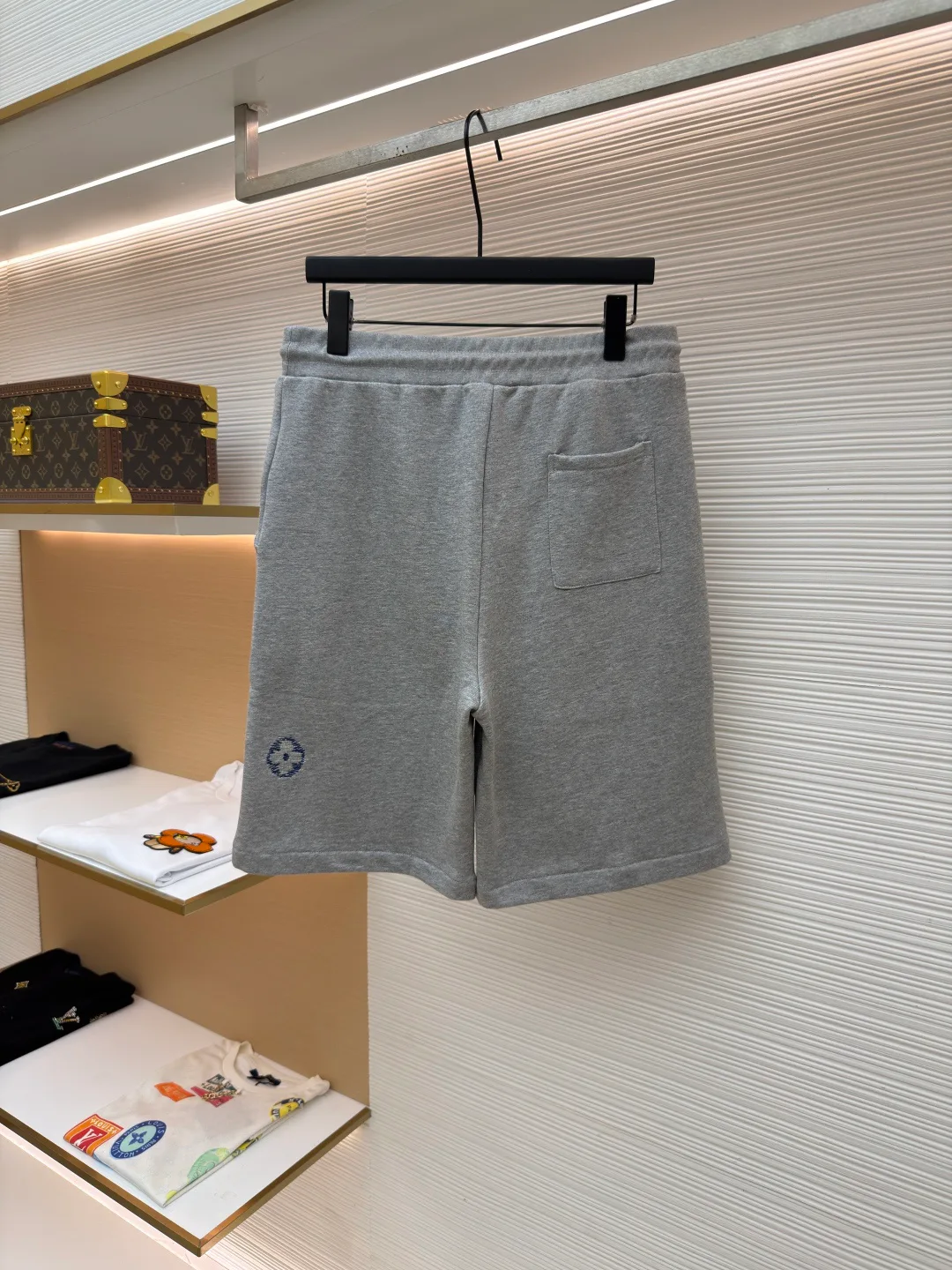 Men's Shorts LOUIS VUITTON 16991153