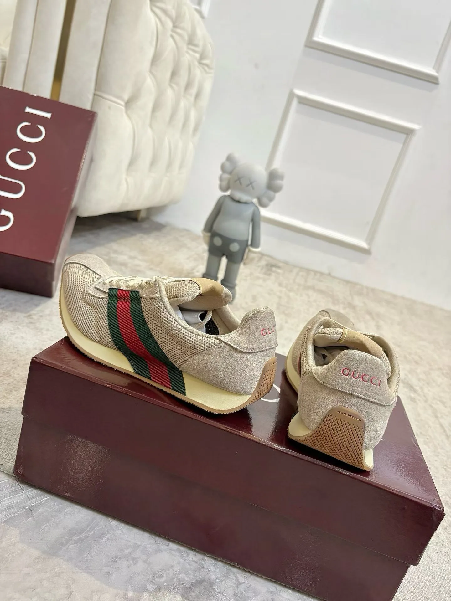 Women's Sneakers GUCCI 18466240