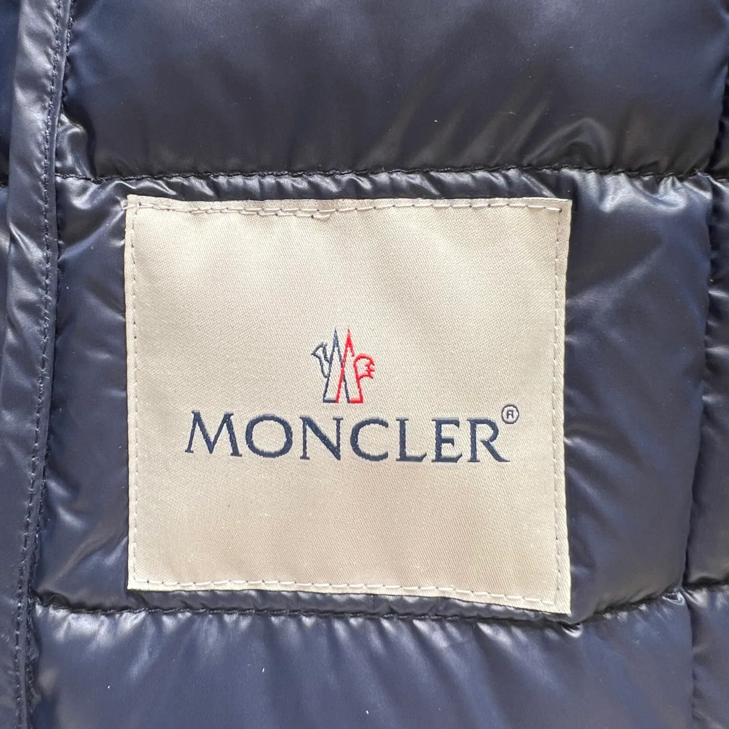 Women's Jackets And Down Jackets MONCLER 18284058