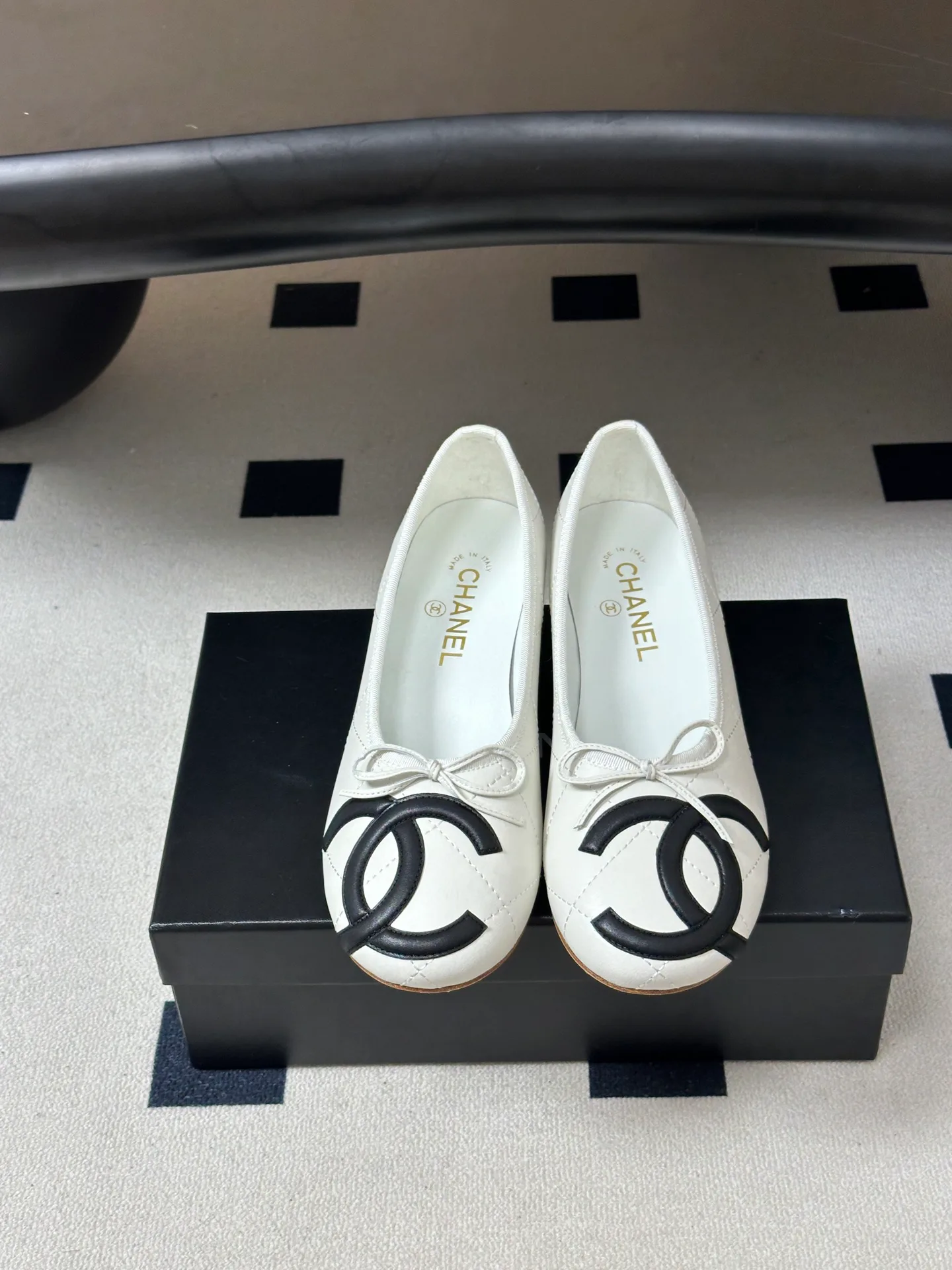 Women's Ballet Flats CHANEL 17889641