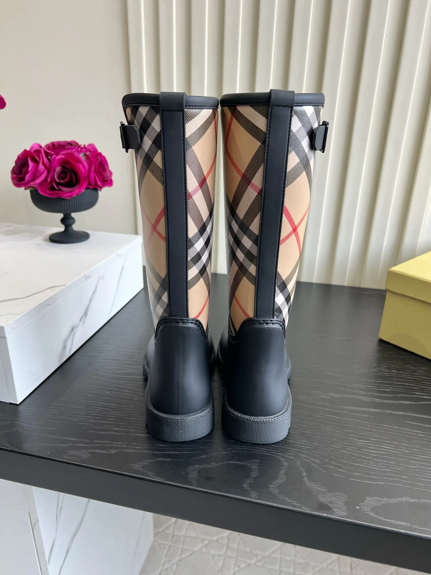 Women's Boots BURBERRY 18170853