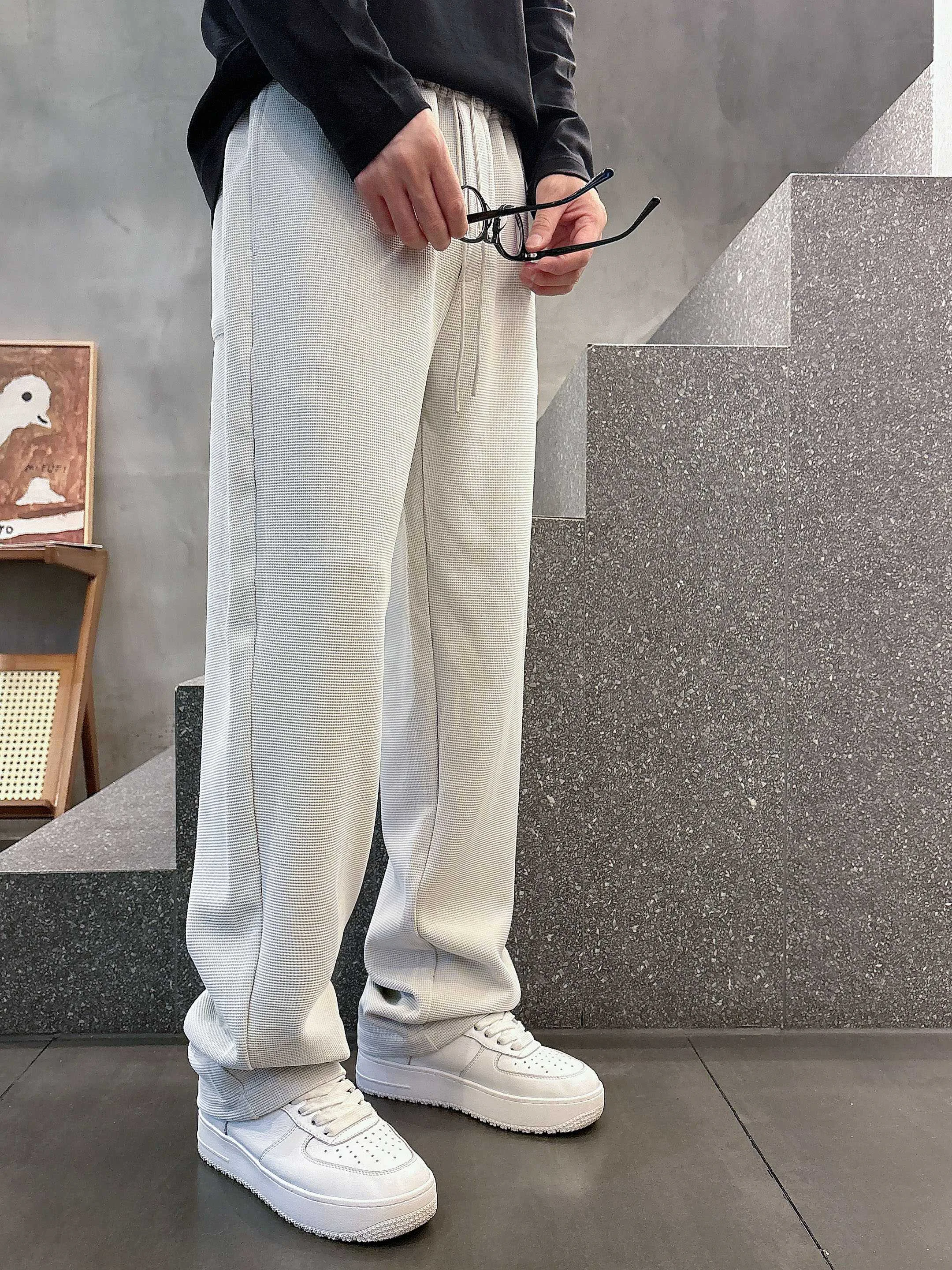 Men's Trousers LOEWE 17885219