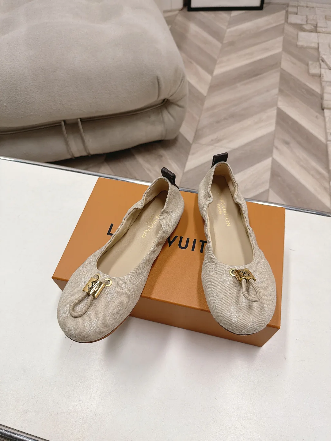 Women's Ballet Flats LOUIS VUITTON 17968746