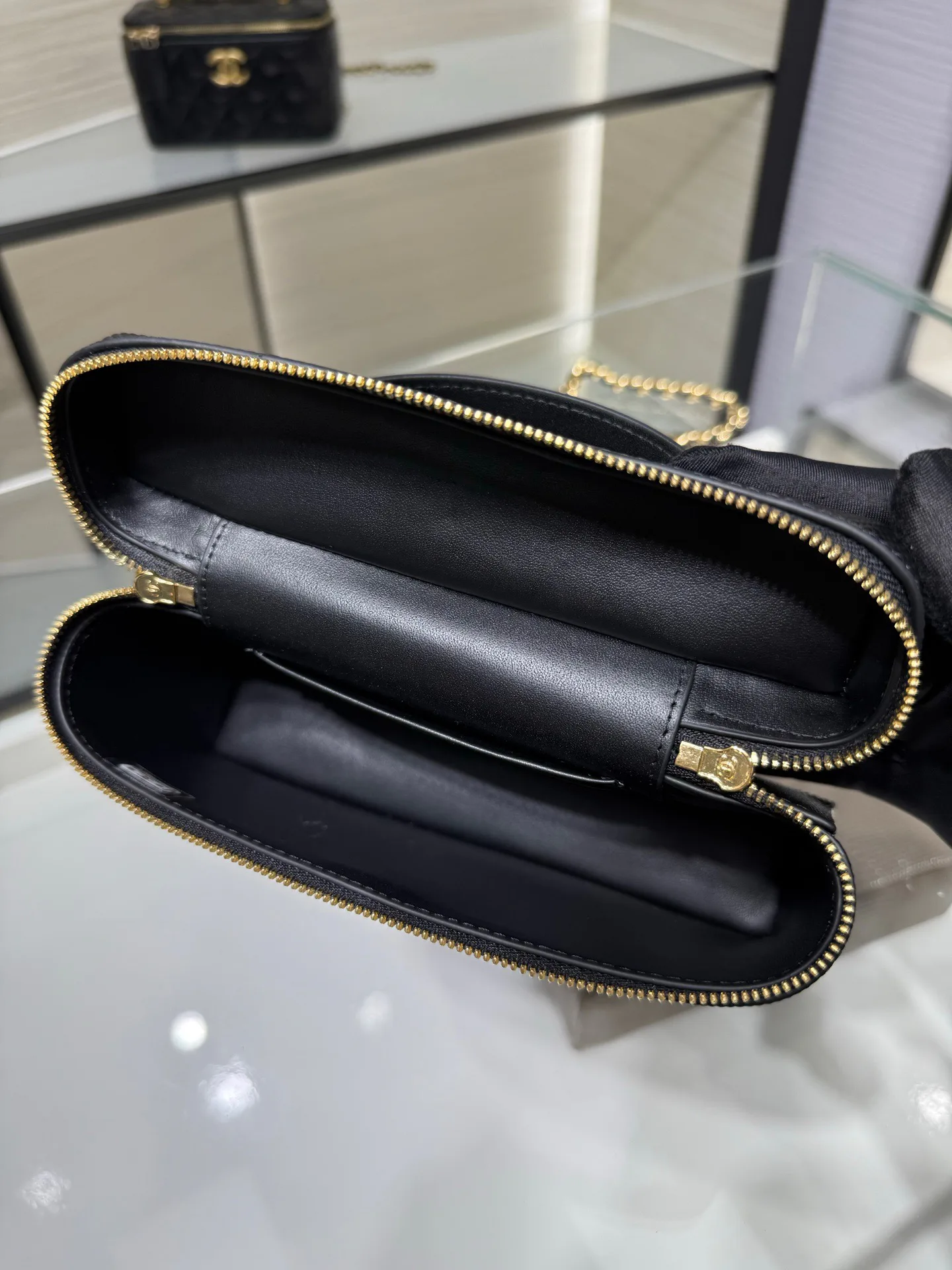 Women's Classic Handbags CHANEL 17827282