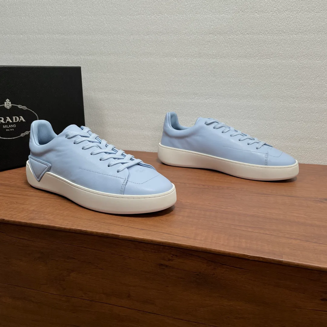 Men's Sneakers PRADA 19555391
