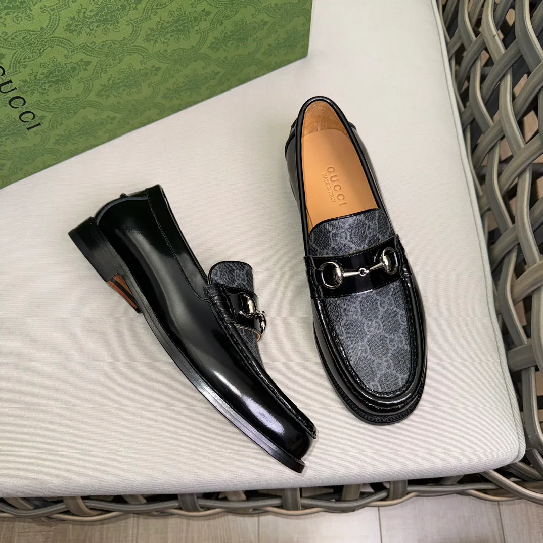 Men's Loafers And Dress Shoes GUCCI 17576635