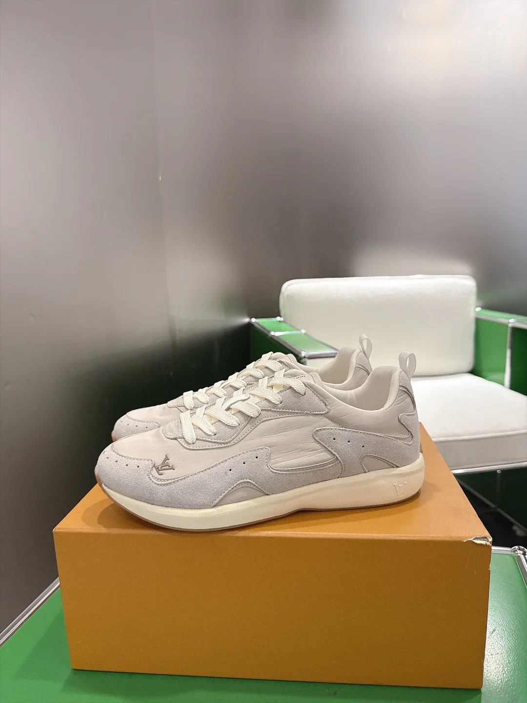 Men's Sneakers LOUIS VUITTON 18011727