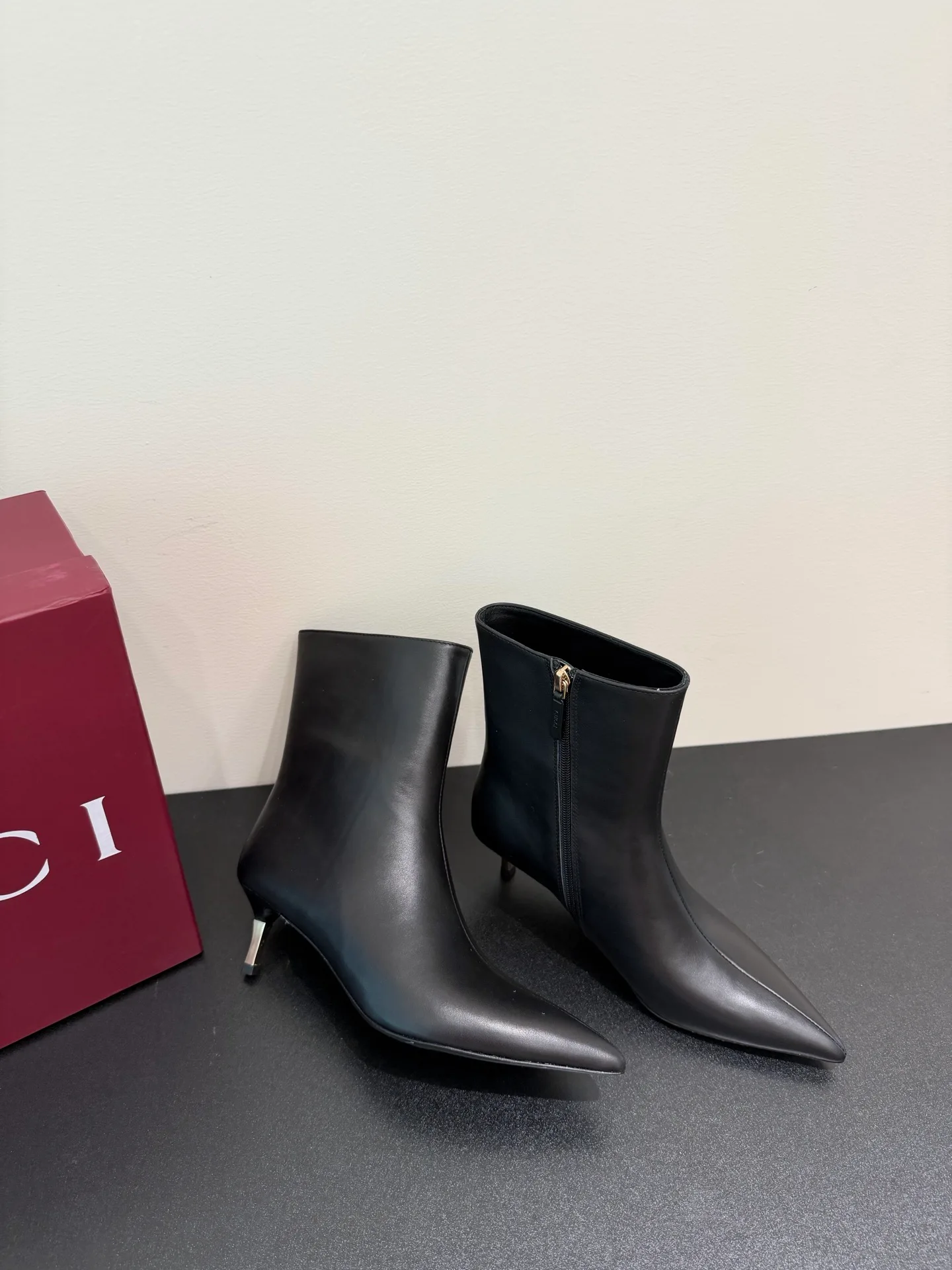 Women's Booties GUCCI 17813856