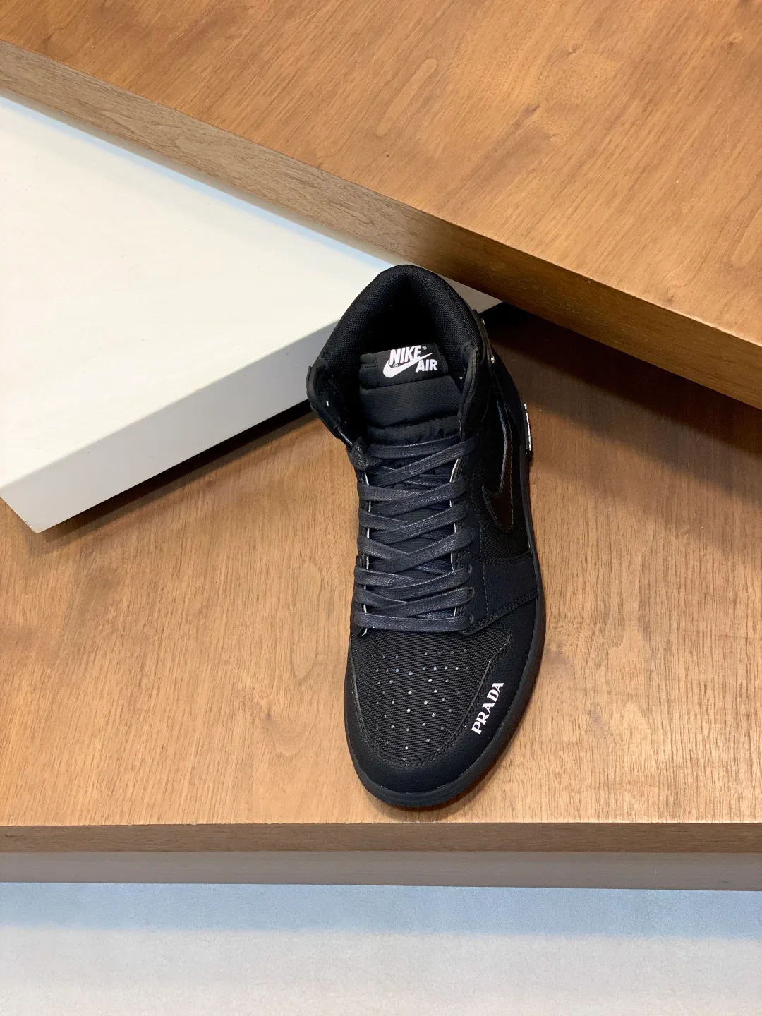 Men's Sneakers PRADA 18274569