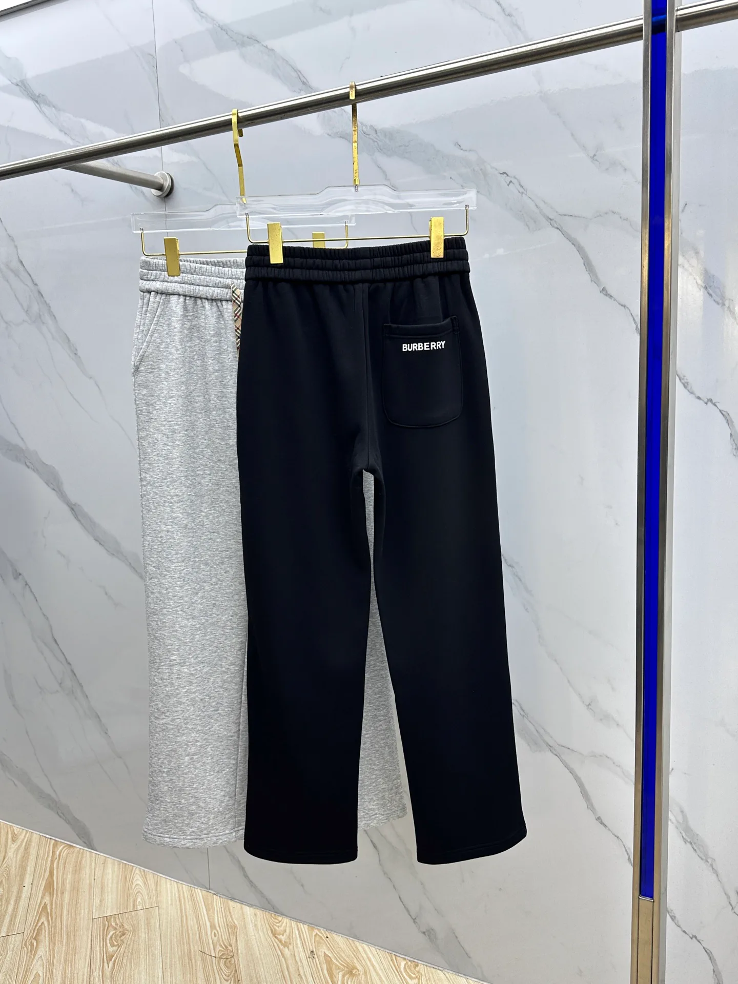 Men's Trousers BURBERRY 18246677