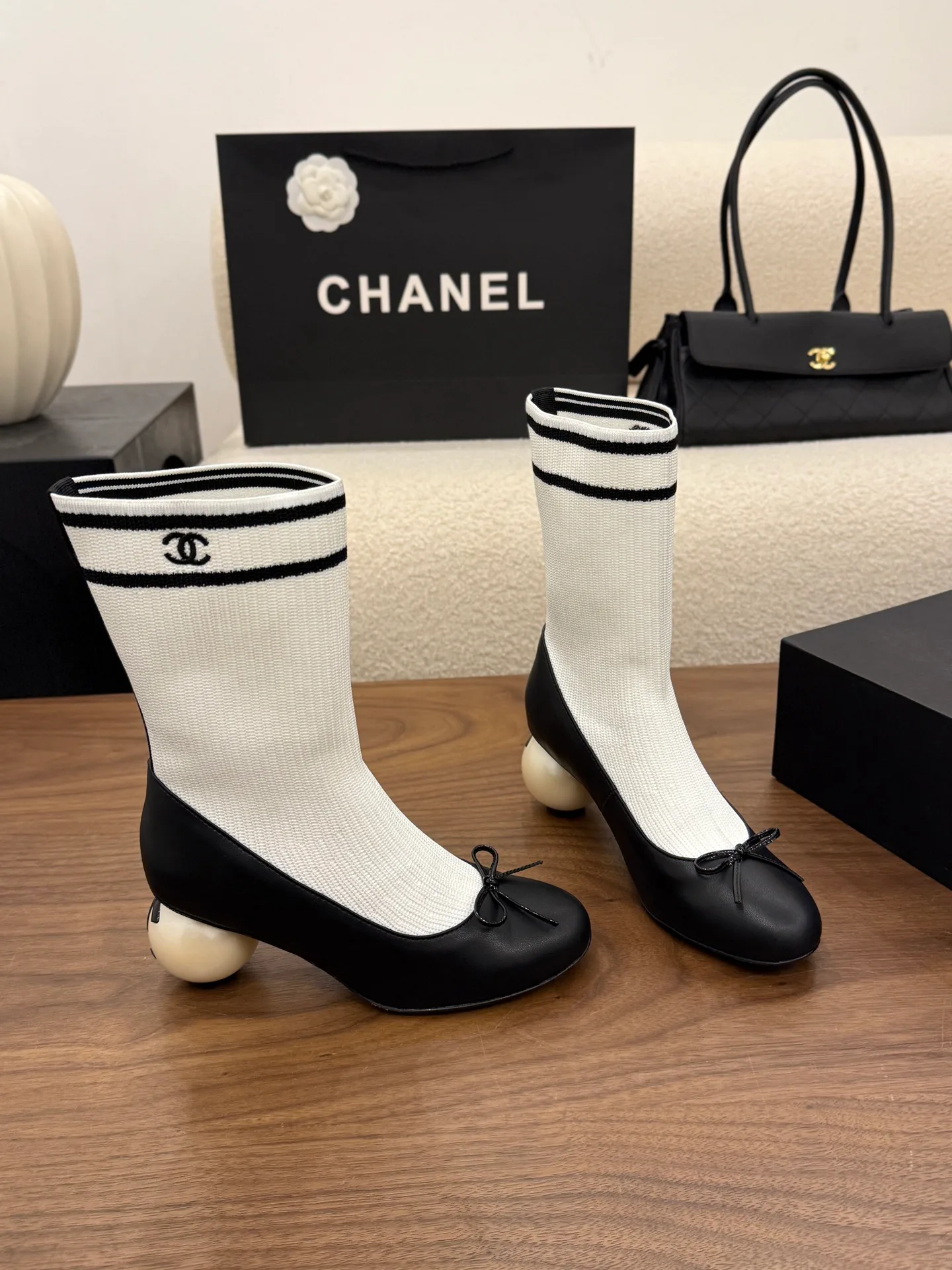 Women's Booties CHANEL 18500968
