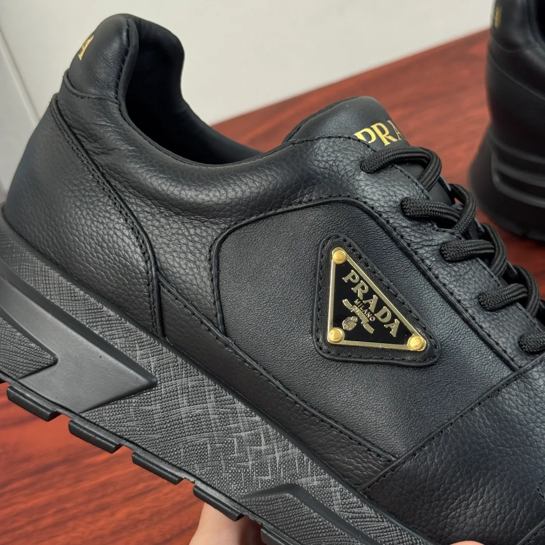 Men's Sneakers PRADA 18230791