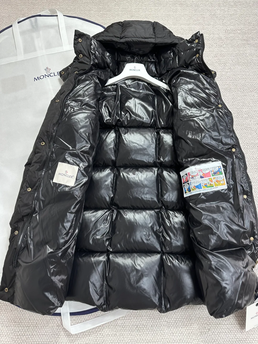 Women's Jackets And Down Jackets MONCLER 18538725