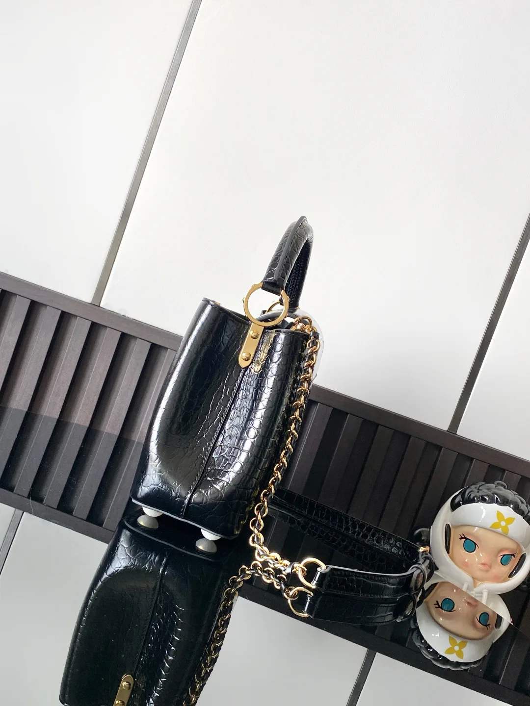 Women's Classic Handbags LOUIS VUITTON 18019351