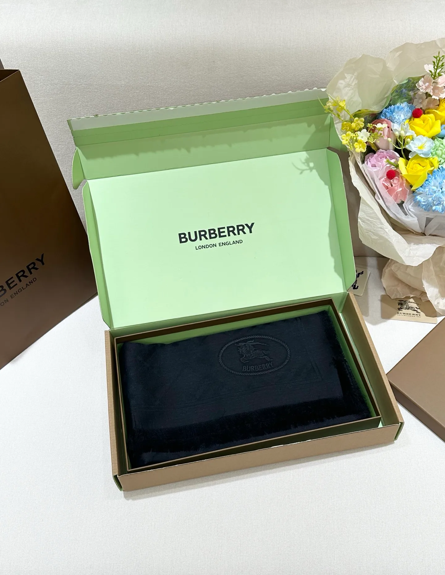 Scarves BURBERRY 17916814