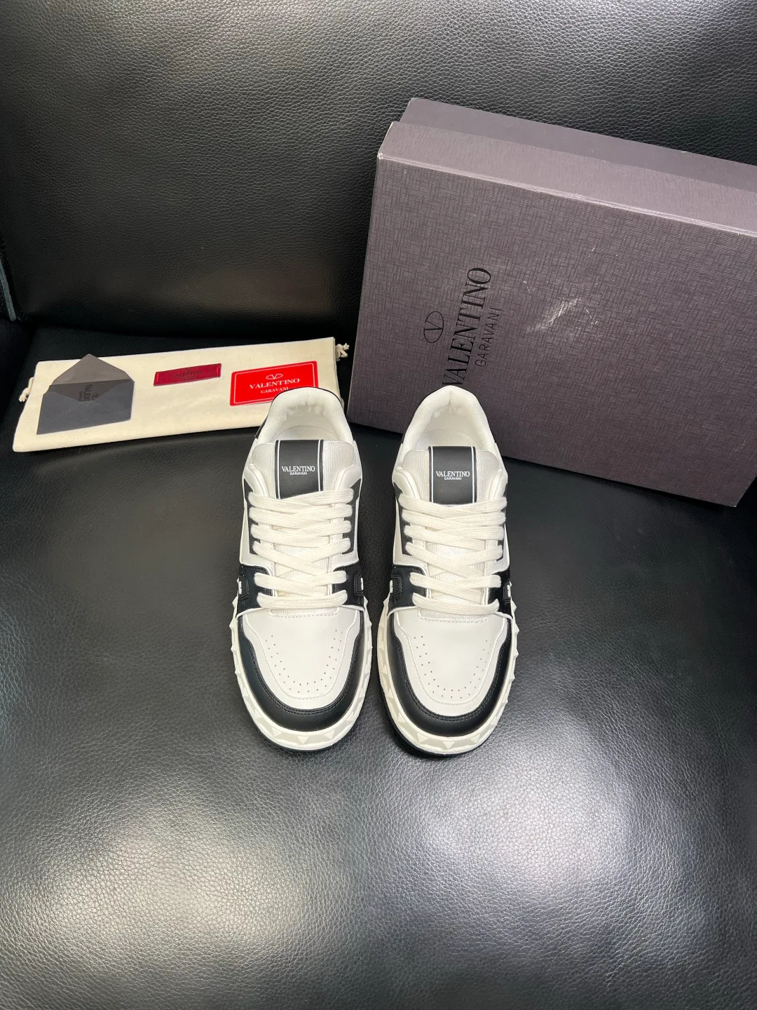 Кроссовки Мужские Valentino 18592277