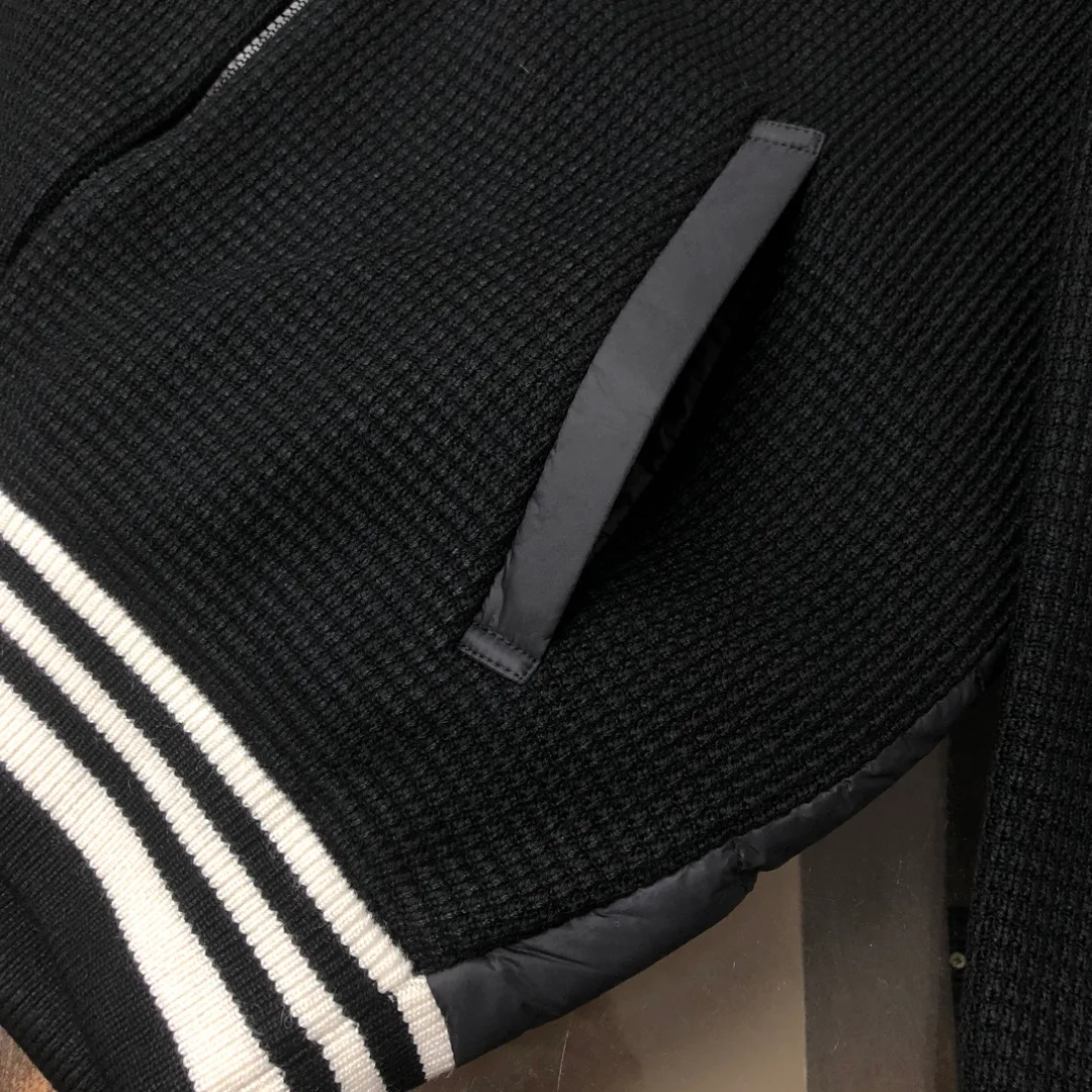 Men's Jackets And Down Jackets MONCLER 18001970