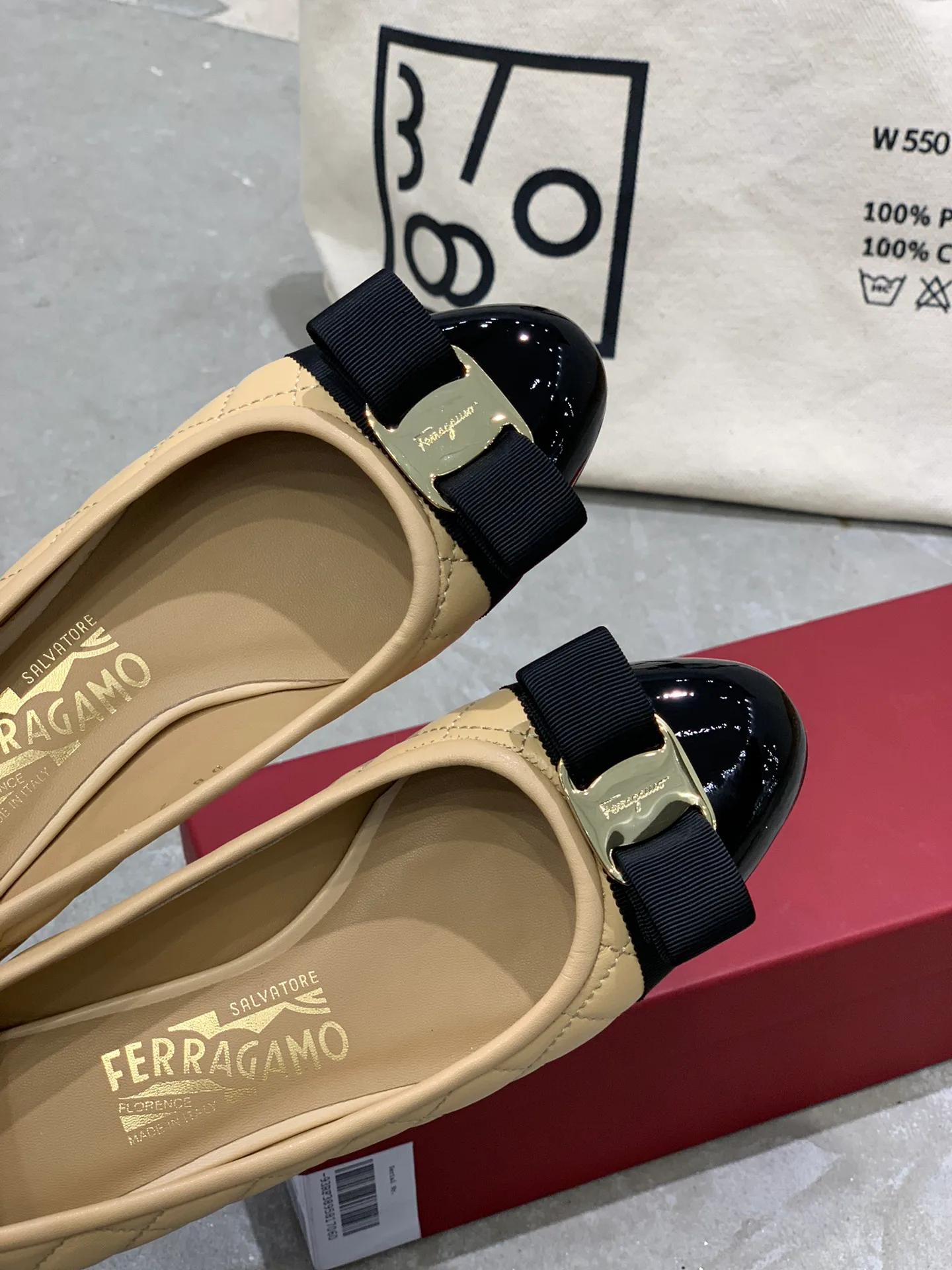 Women's Ballet Flats SALVATORE FERRAGAMO 17642549