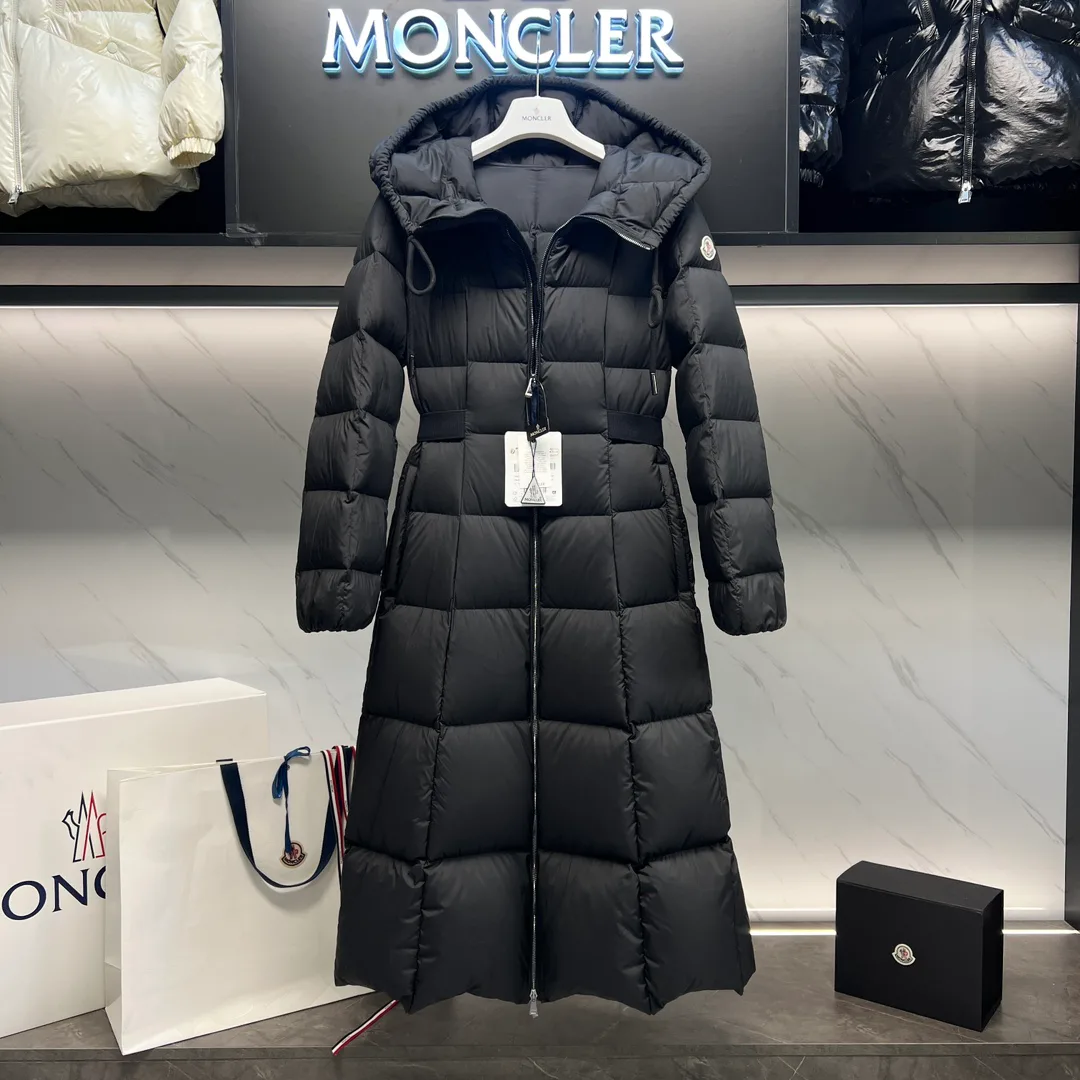 Women's Jackets And Down Jackets MONCLER 17922022