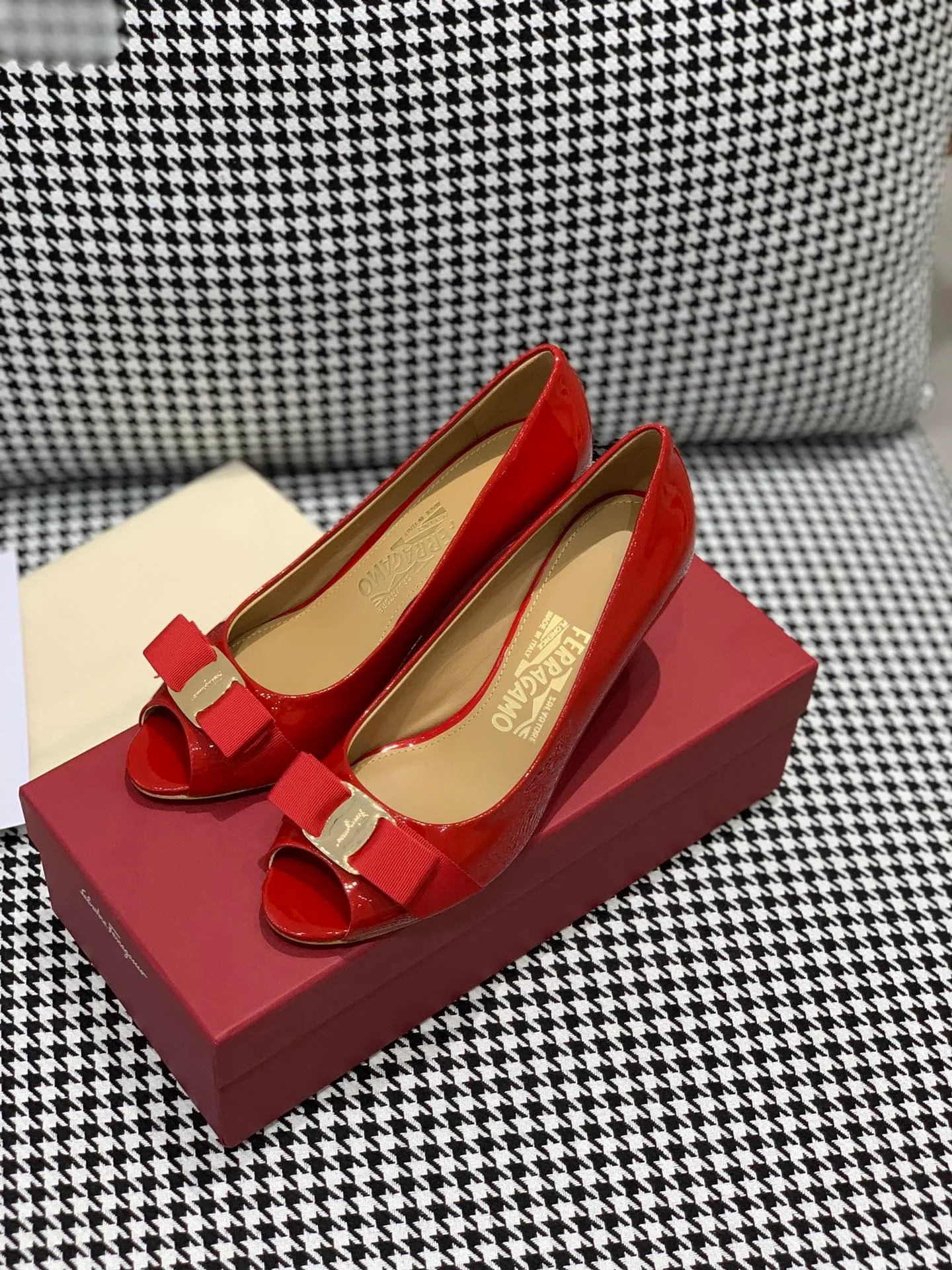 Women's Heels SALVATORE FERRAGAMO 18531879