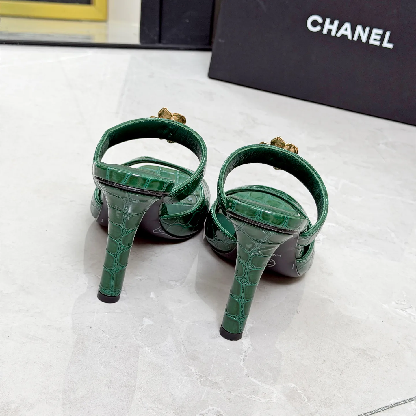 Women's Open-Toe Sandals CHANEL 17335031